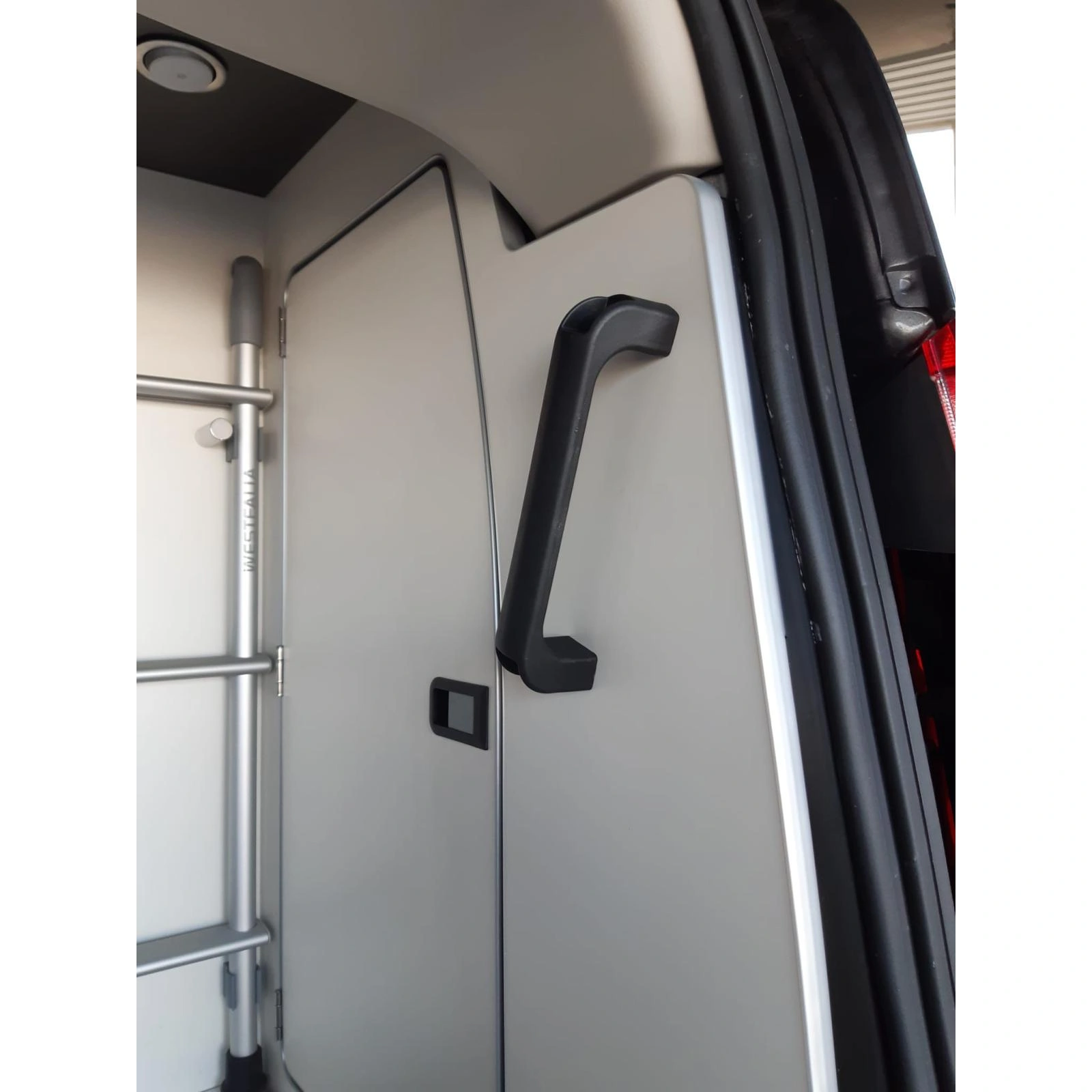 <b>Haltegriff für den Heckeinstieg</b> <br>