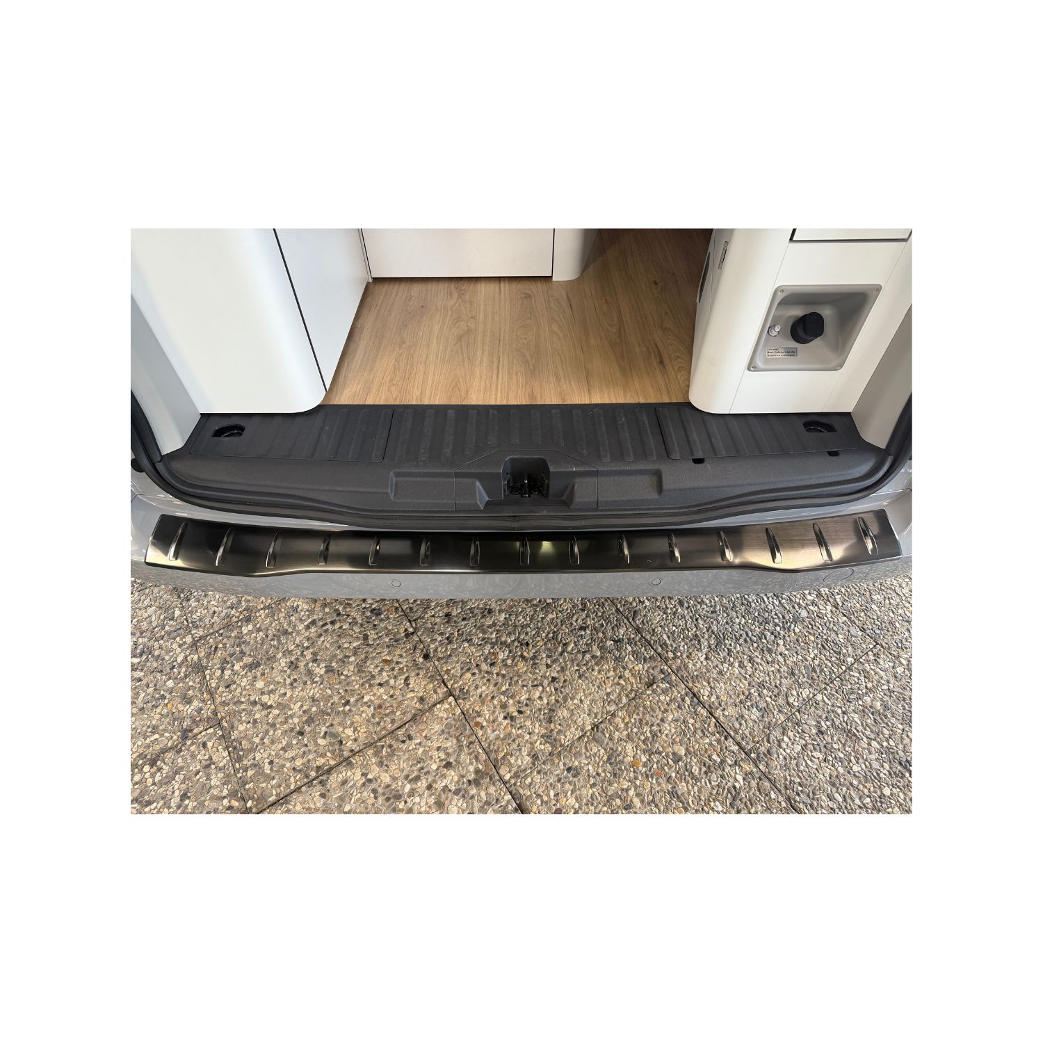 <b>Ladekantenschutz</b> <br>für den Ford V710