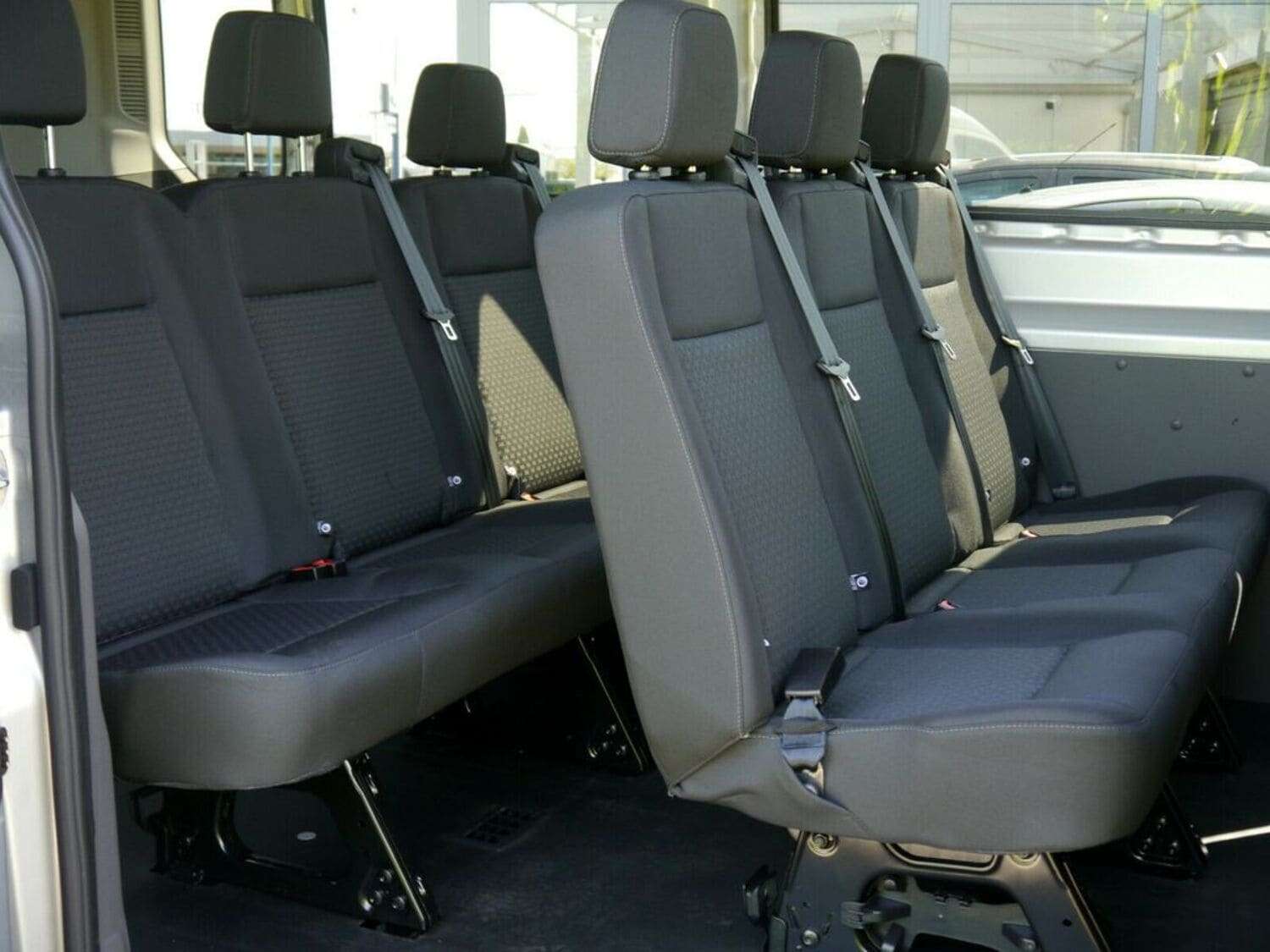 Ford Transit 9 Sitzer Rollimobil