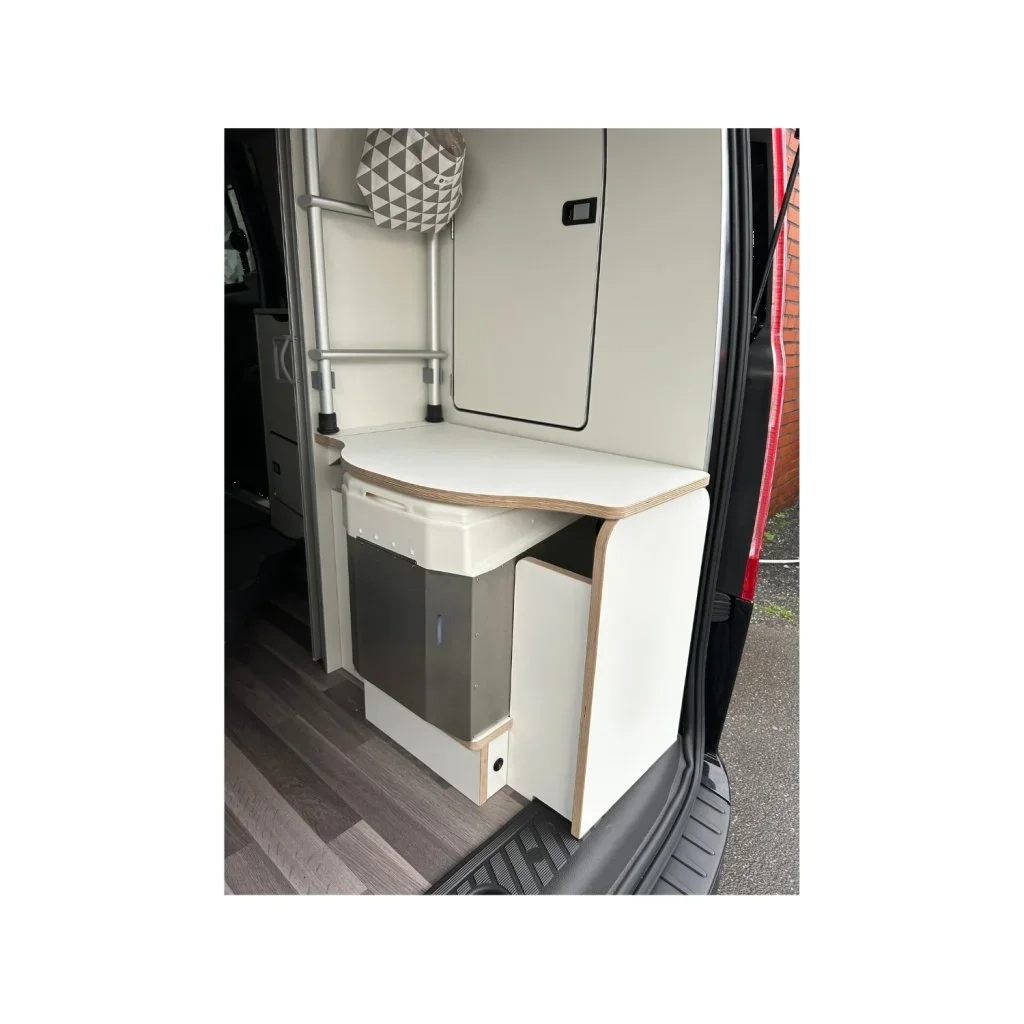 <b>BioToi Trocken-Trenn-Toilette</b> <br> inkl. Podest und Toilettensitzabdeckung