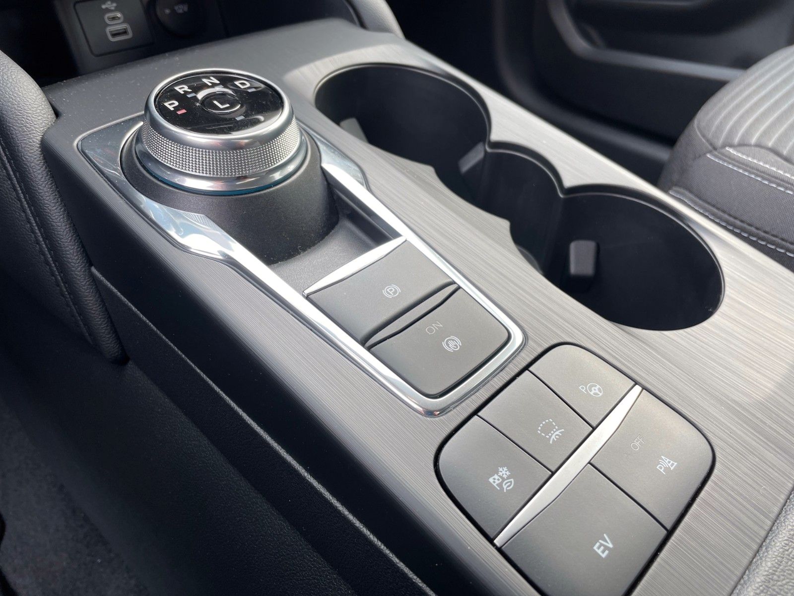 Fahrzeugabbildung Ford Kuga Plug-In Hybrid Titanium*Lagerfahrzeug*...