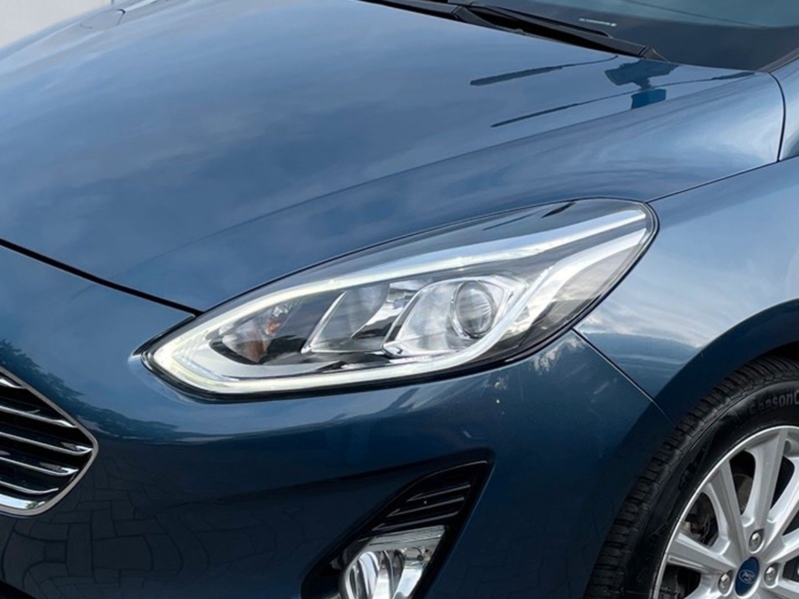 Fahrzeugabbildung Ford Fiesta 1.0 EcoBoost Titanium+LED+Navi+Garantie+.