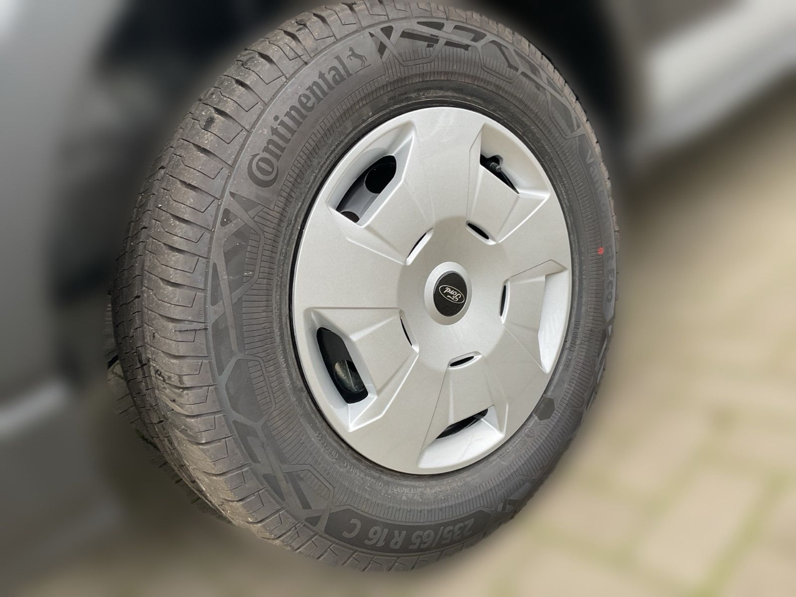 Fahrzeugabbildung Ford MATIST FAMILY L 5 Sitzplätze und 4 Schlafplätze