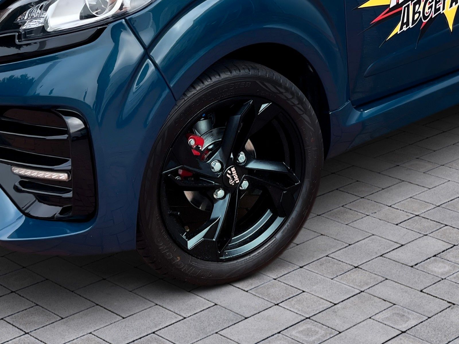 Fahrzeugabbildung Ligier JS 50