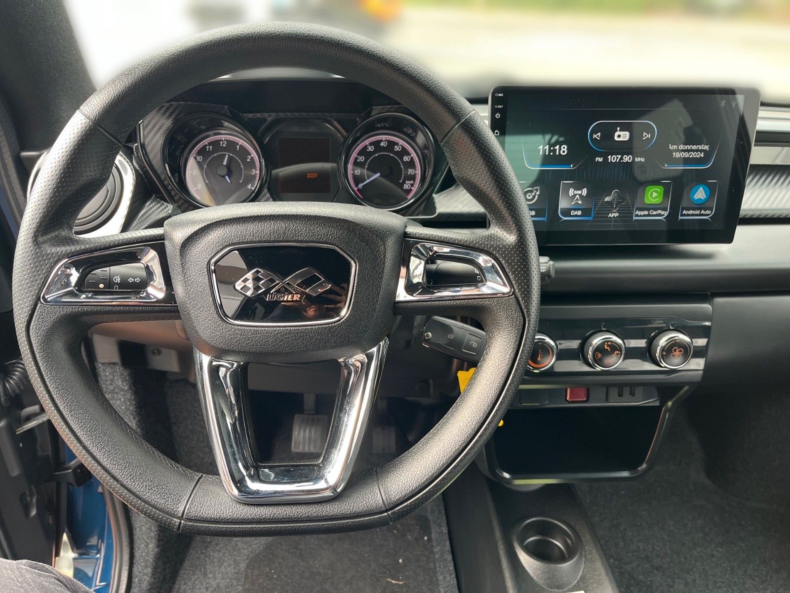 Fahrzeugabbildung Ligier JS 50