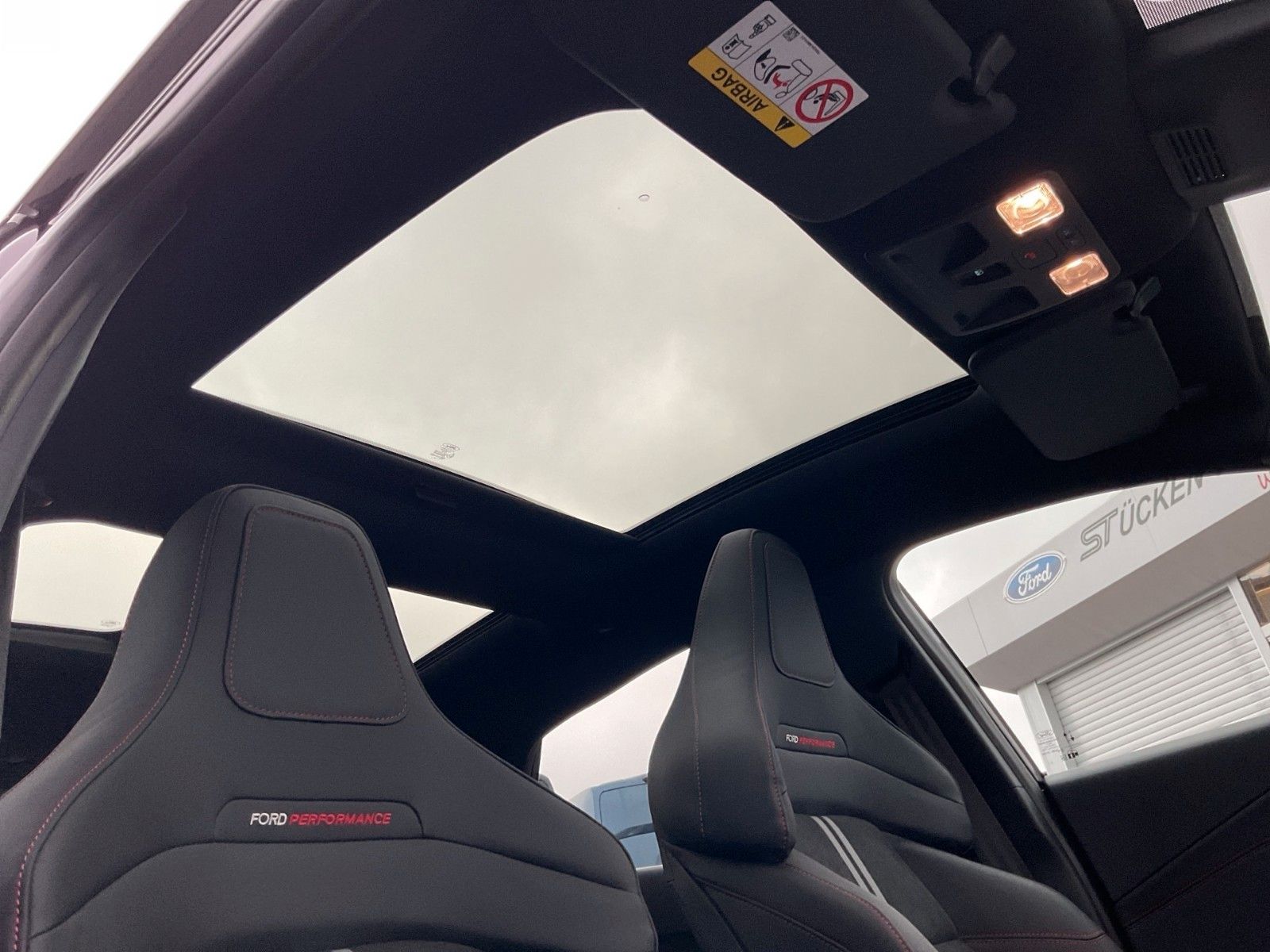 Fahrzeugabbildung Ford Puma 1.0 EcoBoost ST Panorama+ACC+360°-Kamera+..