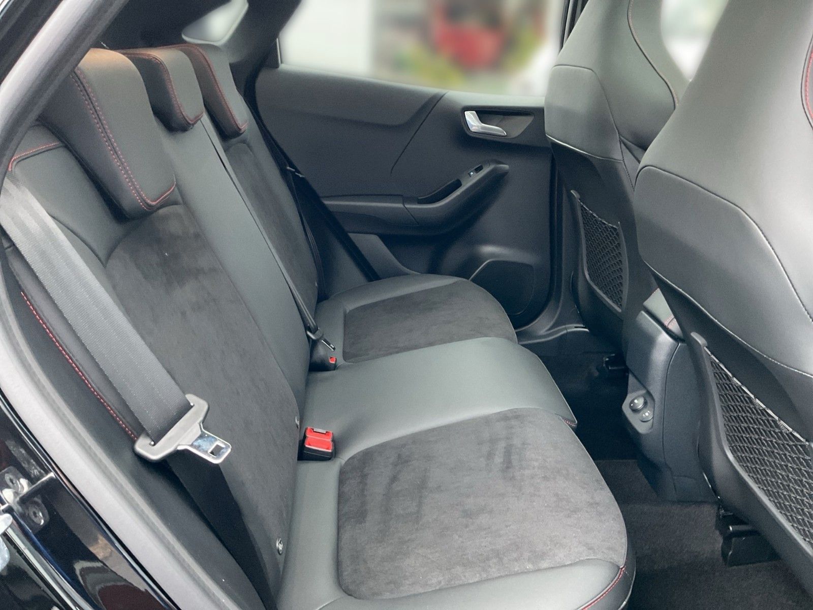 Fahrzeugabbildung Ford Puma 1.0 EcoBoost ST Panorama+ACC+360°-Kamera+..