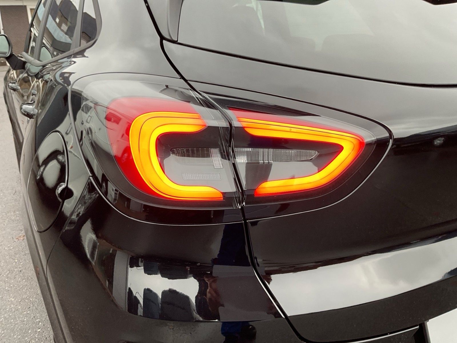 Fahrzeugabbildung Ford Puma 1.0 EcoBoost ST Panorama+ACC+360°-Kamera+..