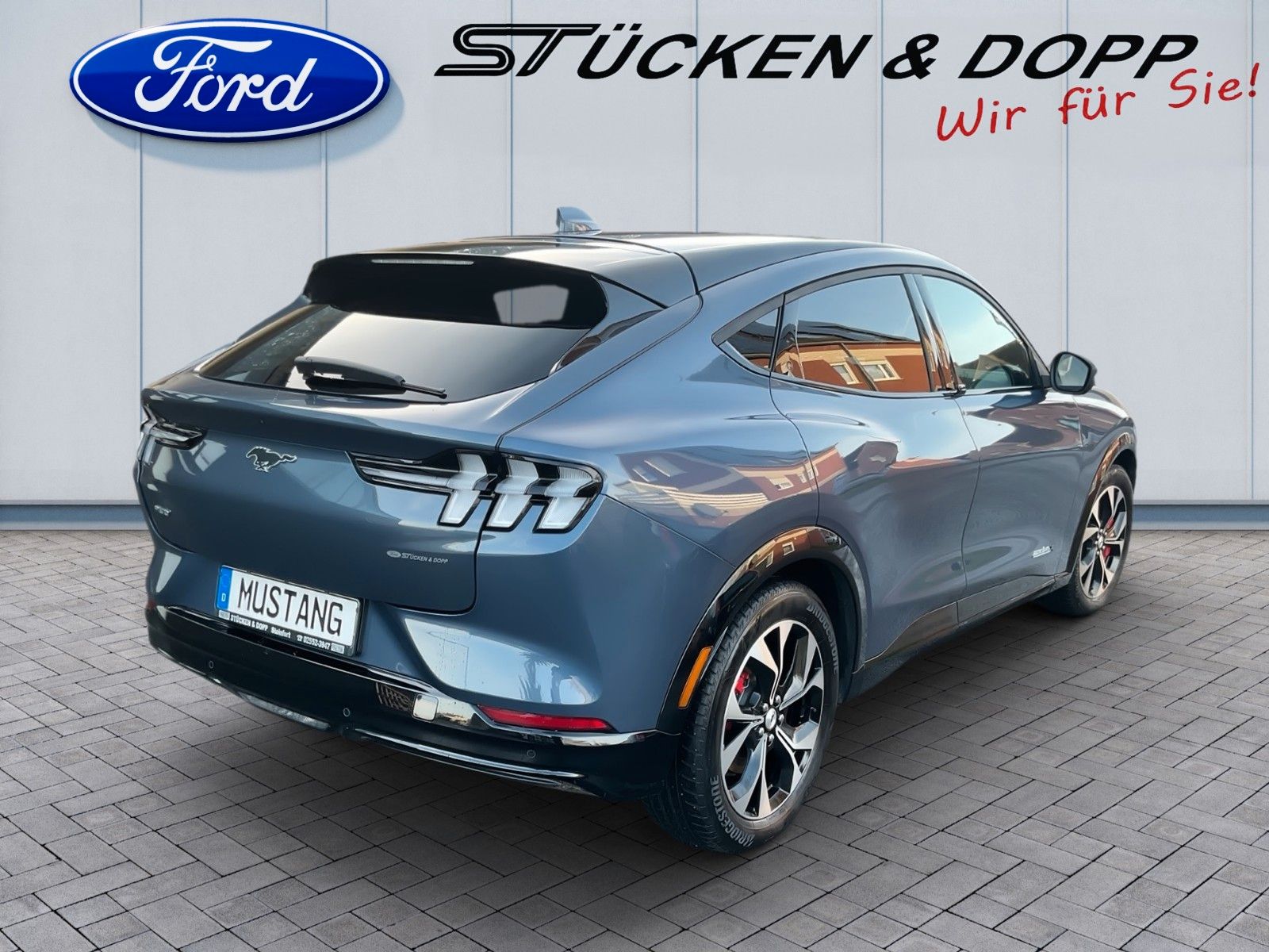 Fahrzeugabbildung Ford Mustang MACH-E AWD+Matrix-LED+B&O+ACC+...
