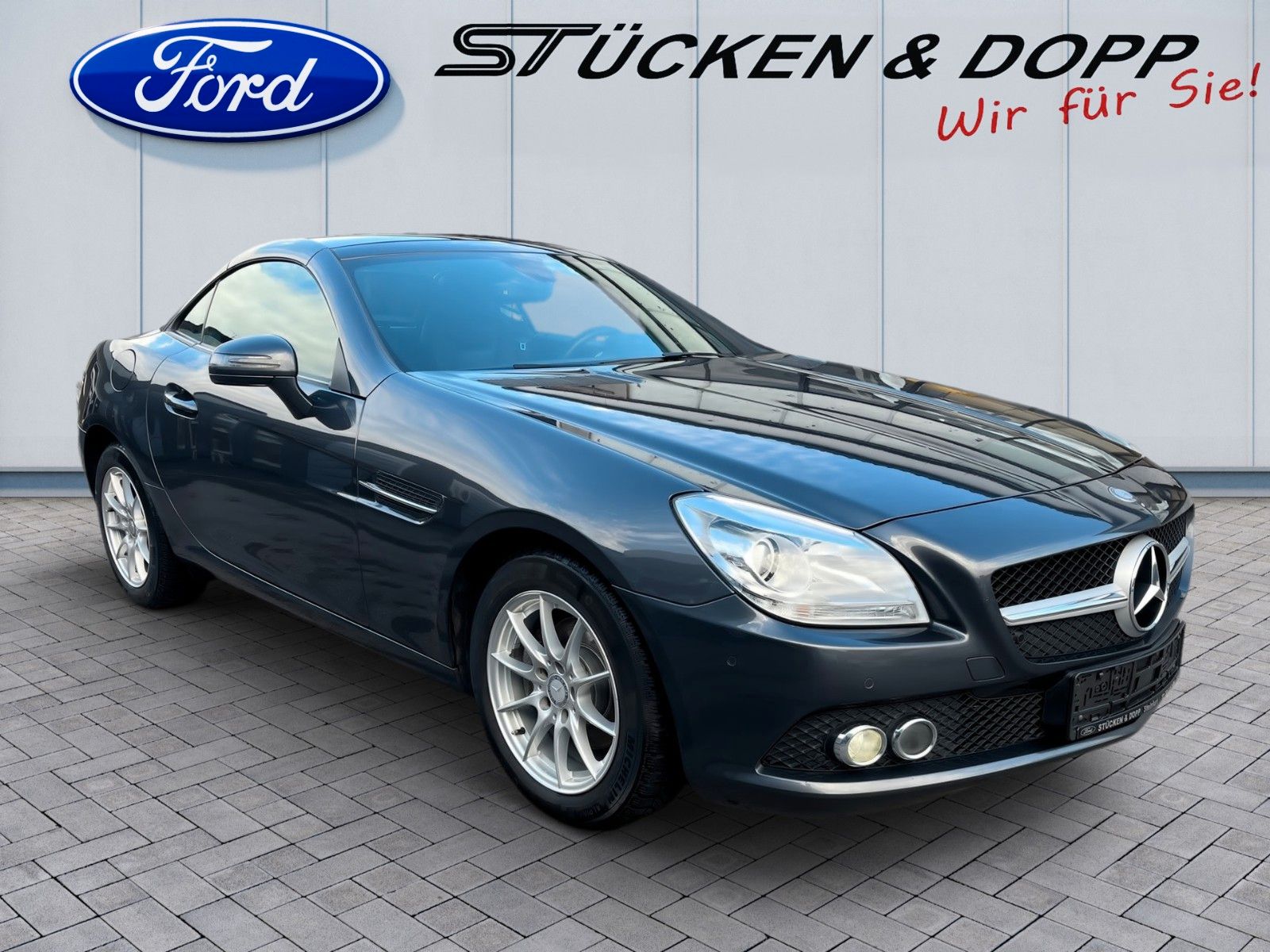 Mercedes-Benz SLK 200 Roadster+Panorama-Vario+Navi+...
