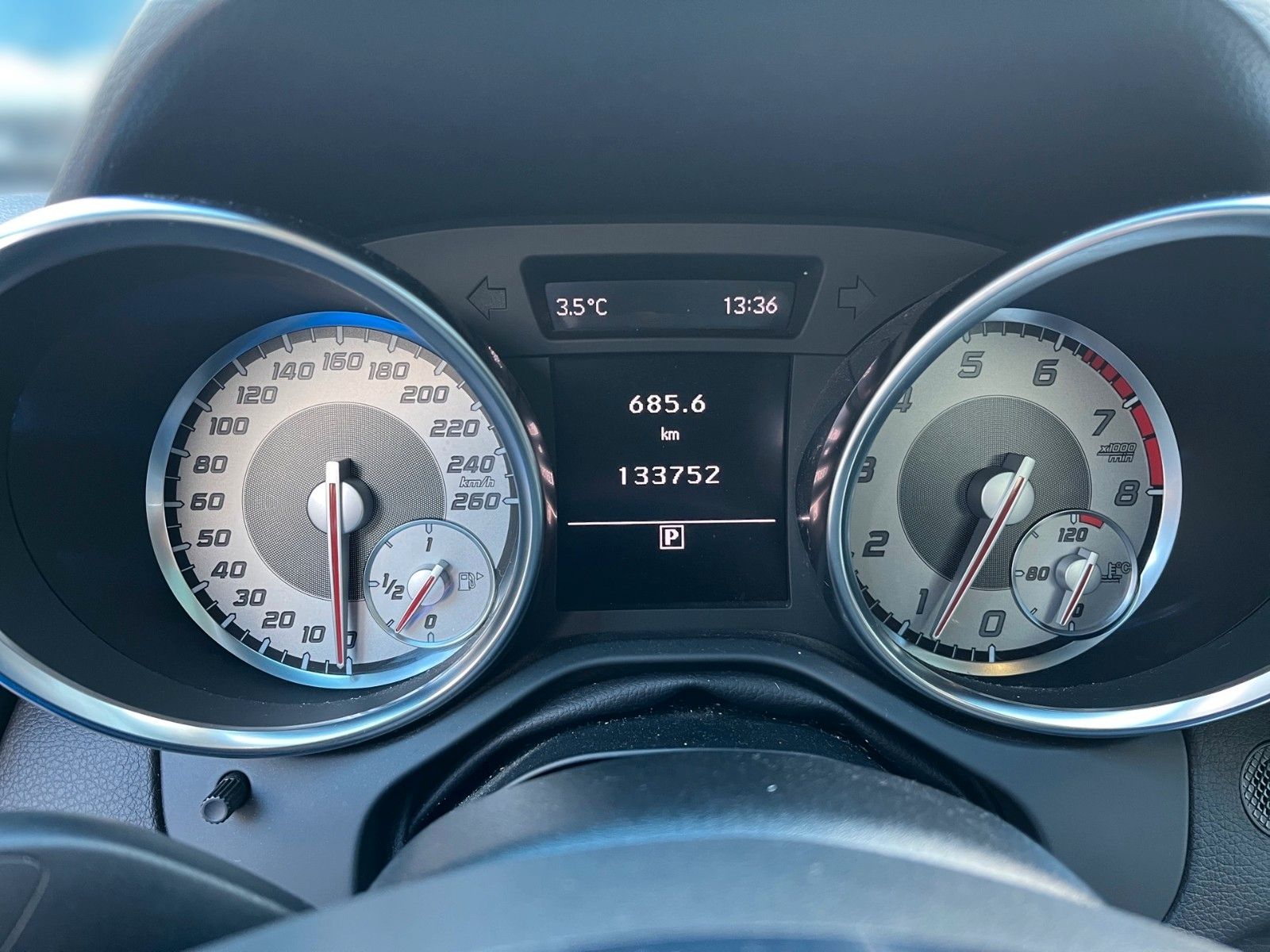 Fahrzeugabbildung Mercedes-Benz SLK 200 Roadster+Panorama-Vario+Navi+...