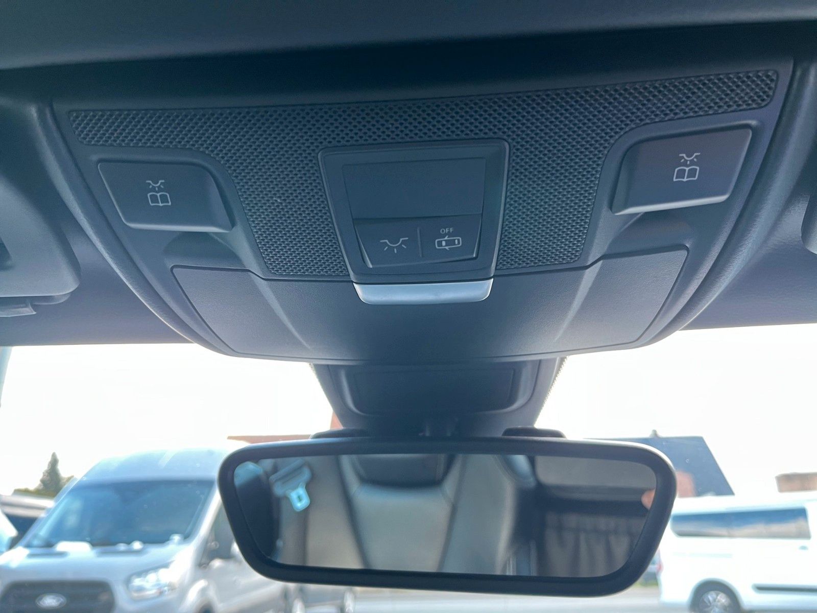 Fahrzeugabbildung Mercedes-Benz SLK 200 Roadster+Panorama-Vario+Navi+...