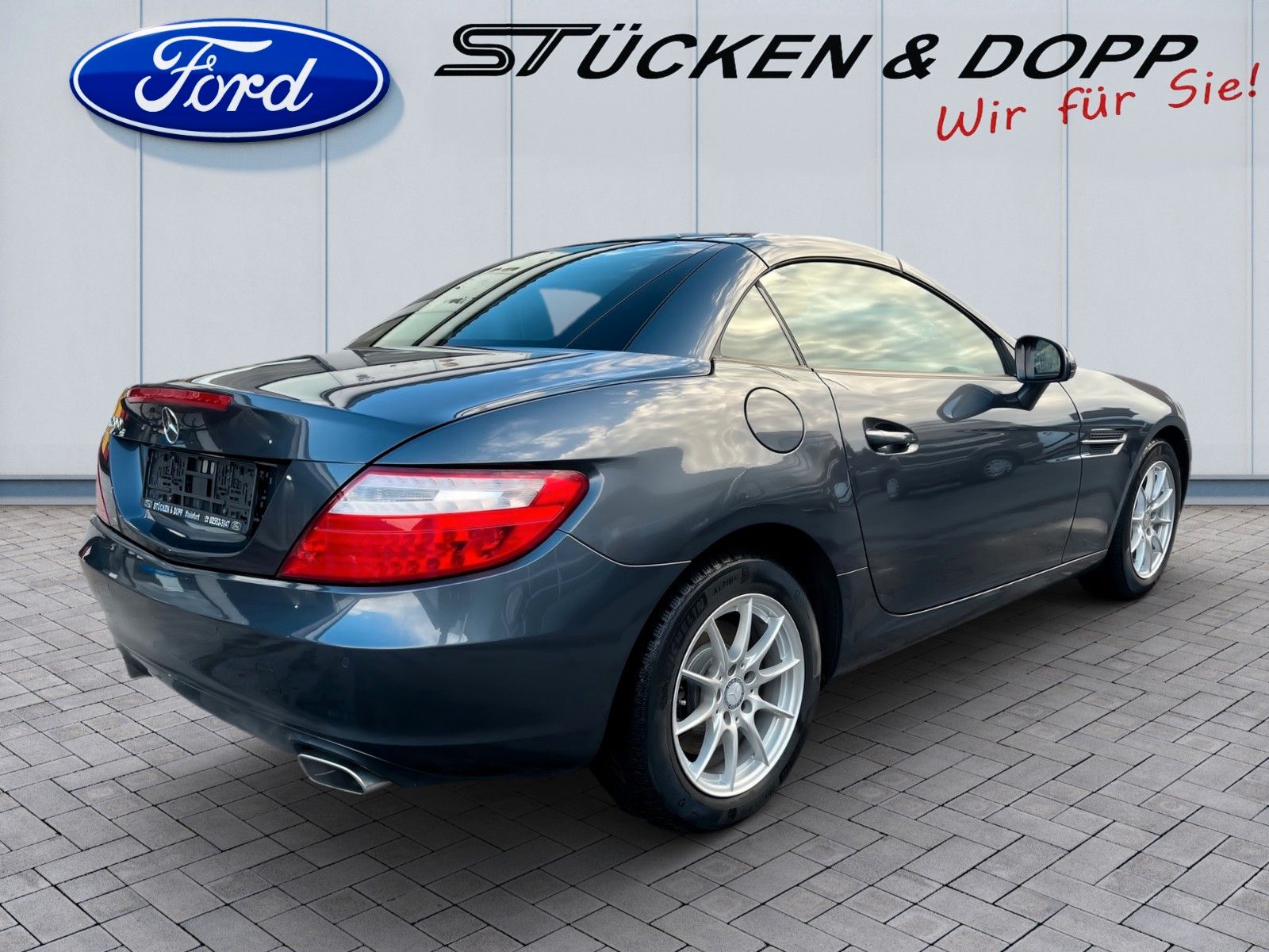 Fahrzeugabbildung Mercedes-Benz SLK 200 Roadster+Panorama-Vario+Navi+...