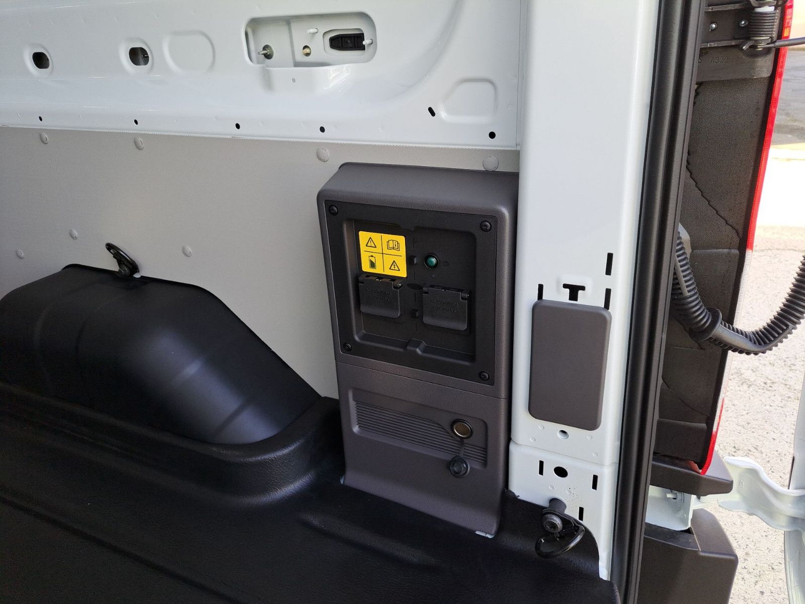 Fahrzeugabbildung Ford Transit Kasten E 350 L3 H2 Trend