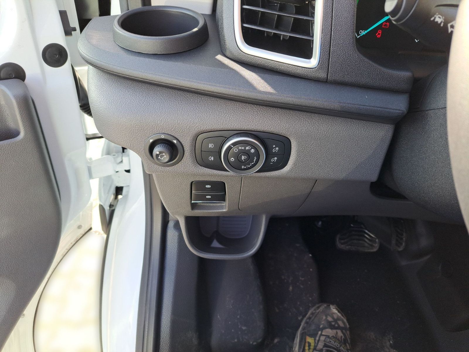 Fahrzeugabbildung Ford Transit Kasten E 350 L3 H2 Trend