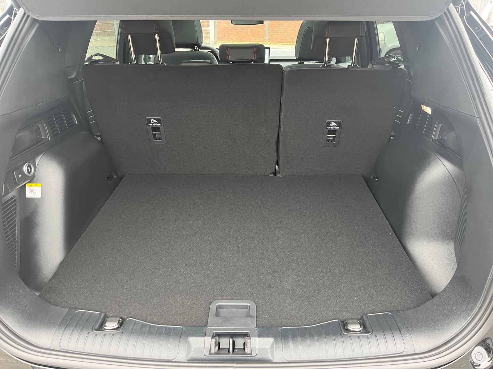Fahrzeugabbildung Ford Kuga PHEV ST-Line X+ACC+el.AHK+Panorama-Dach+20"