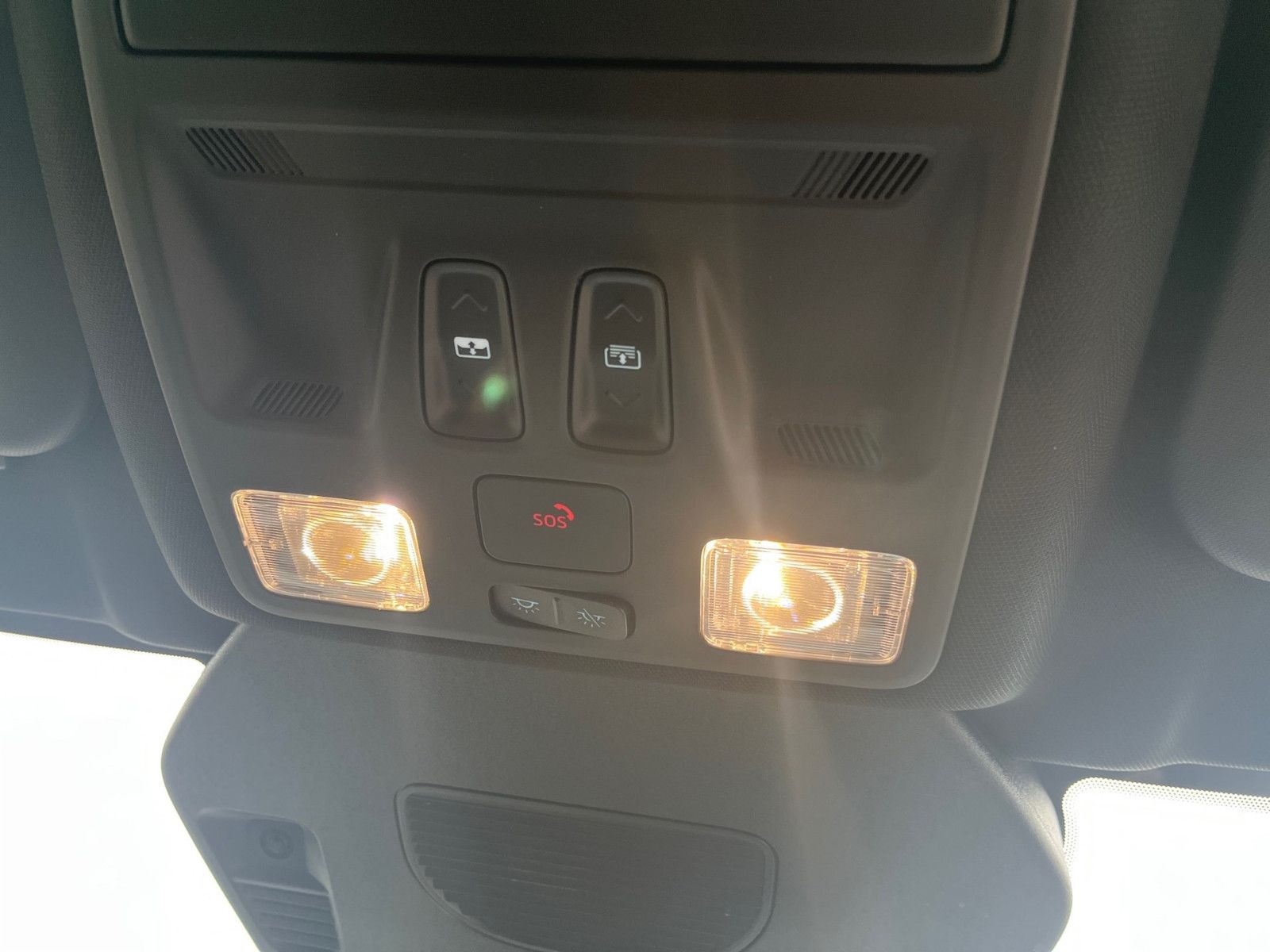 Fahrzeugabbildung Ford Kuga PHEV ST-Line X+ACC+el.AHK+Panorama-Dach+20"