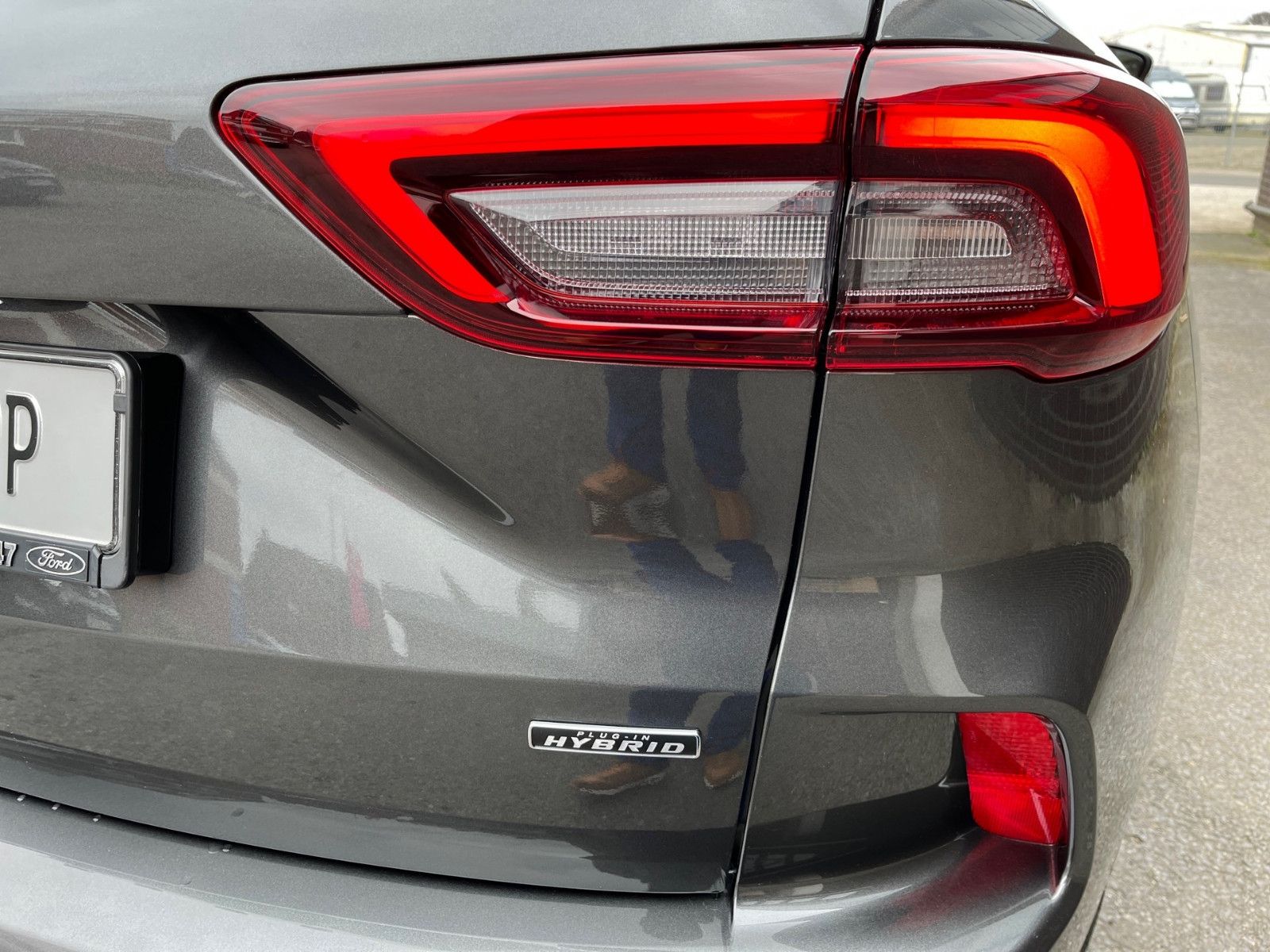 Fahrzeugabbildung Ford Kuga PHEV ST-Line X+ACC+el.AHK+Panorama-Dach+20"
