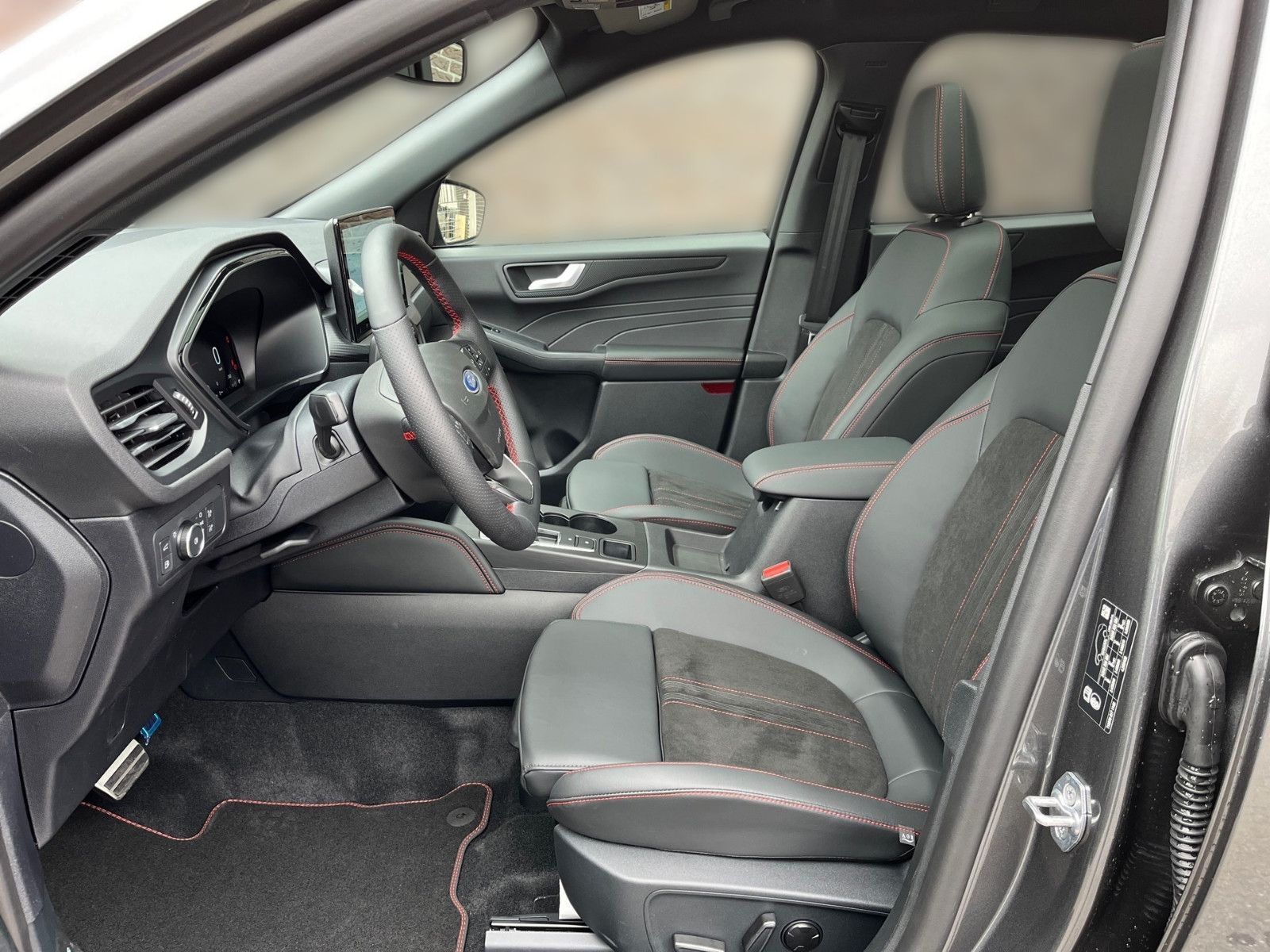 Fahrzeugabbildung Ford Kuga PHEV ST-Line X+ACC+el.AHK+Panorama-Dach+20"