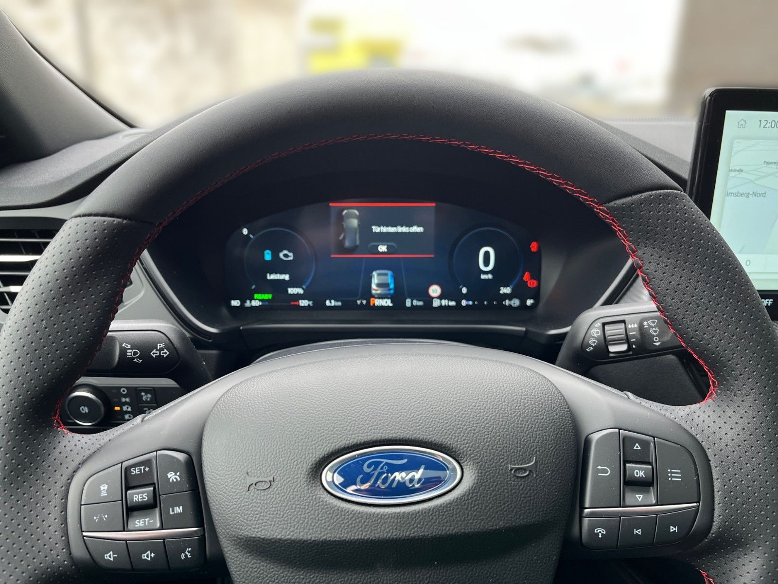 Fahrzeugabbildung Ford Kuga PHEV ST-Line X+ACC+el.AHK+Panorama-Dach+20"