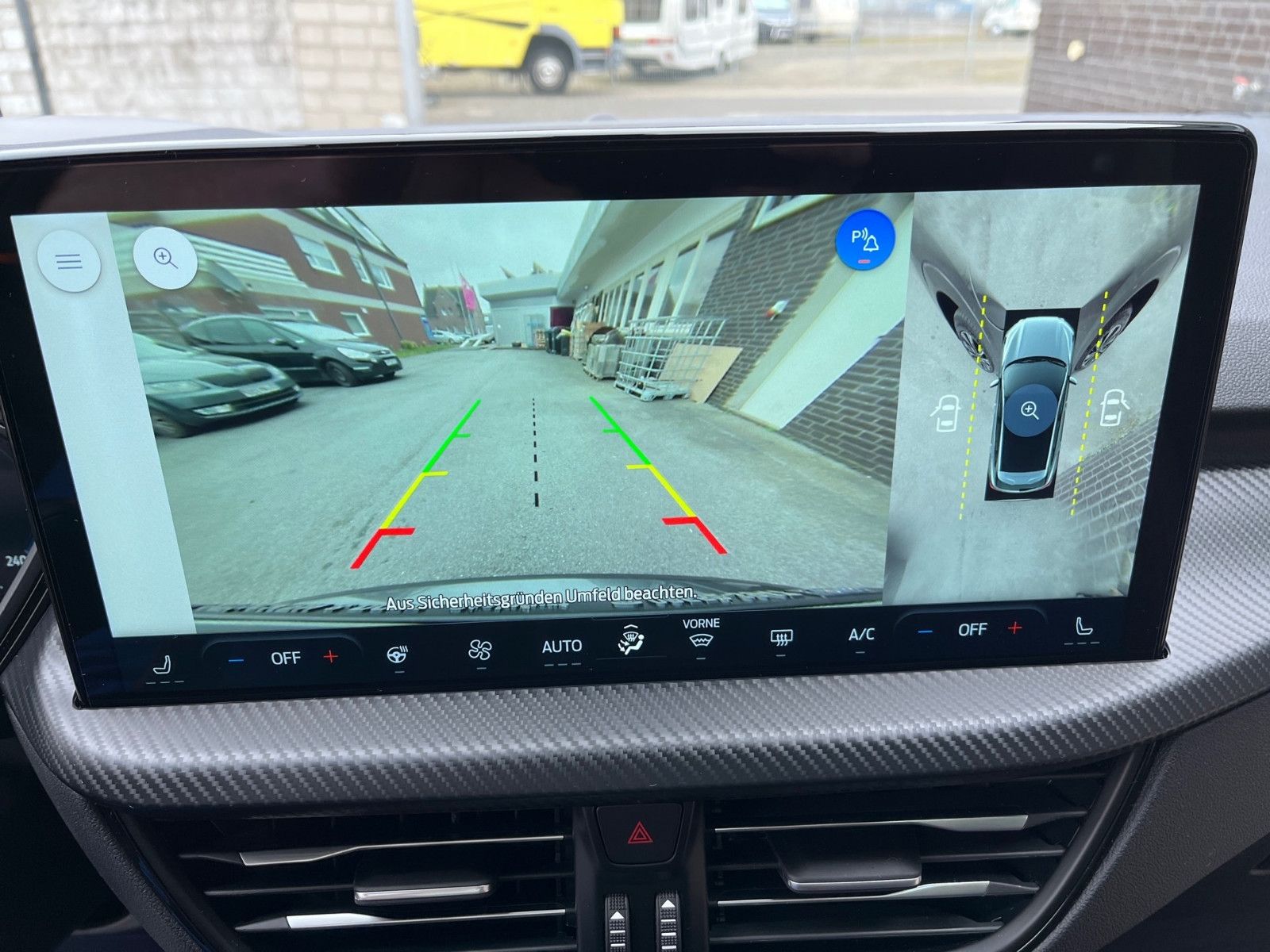 Fahrzeugabbildung Ford Kuga PHEV ST-Line X+ACC+el.AHK+Panorama-Dach+20"