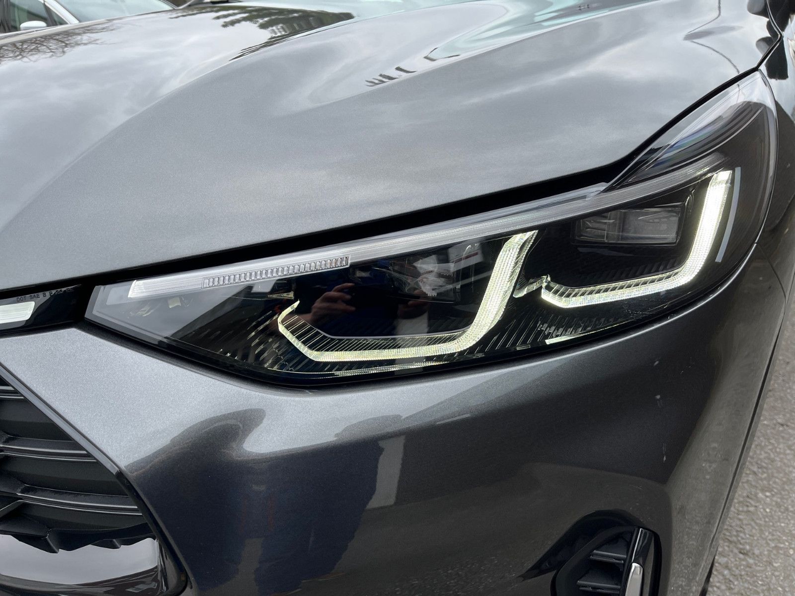 Fahrzeugabbildung Ford Kuga PHEV ST-Line X+ACC+el.AHK+Panorama-Dach+20"