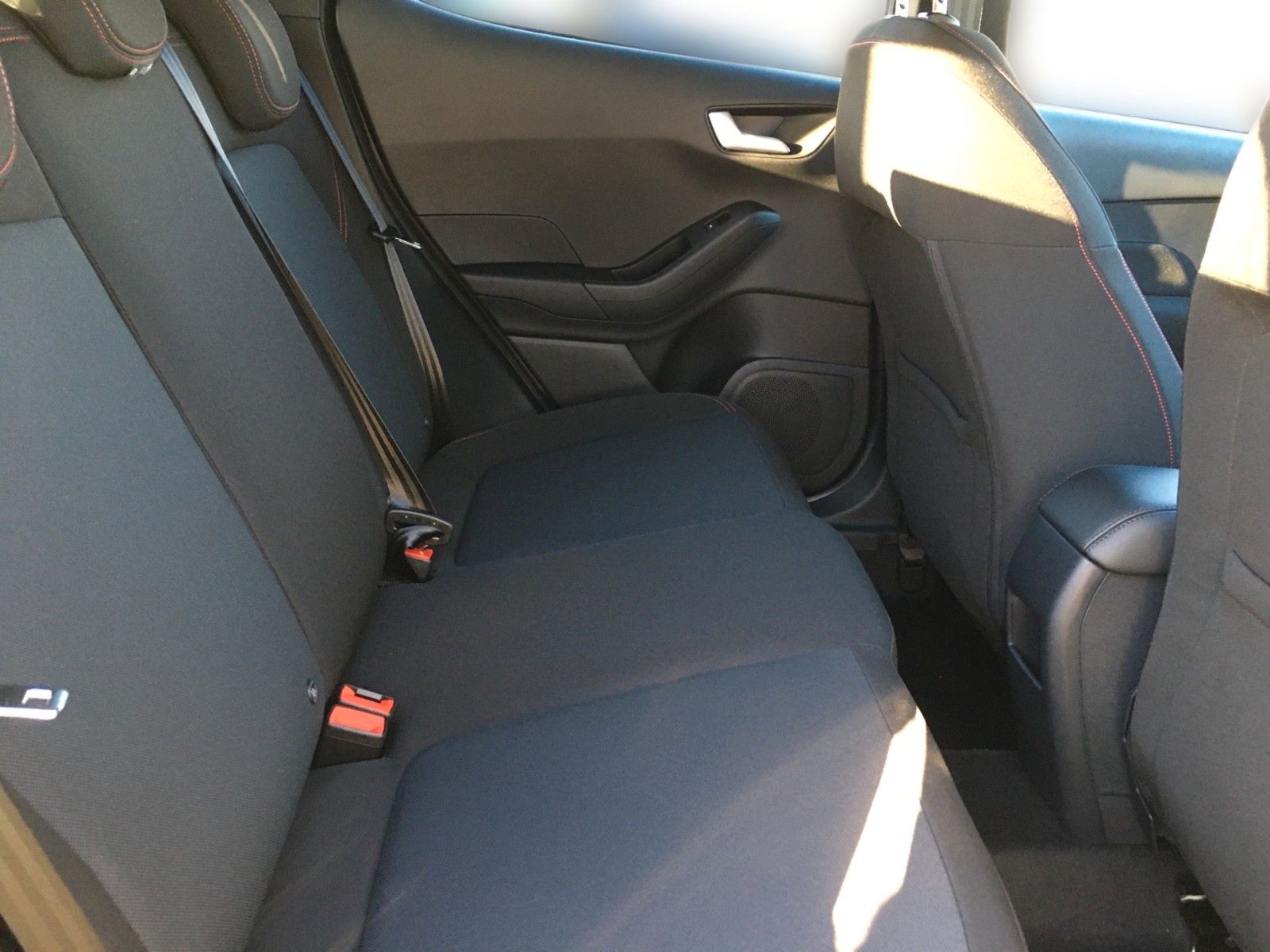 Fahrzeugabbildung Ford Fiesta 1.0 EcoBoost ST-Line +LED+...