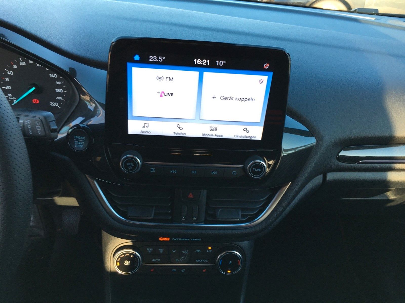 Fahrzeugabbildung Ford Fiesta 1.0 EcoBoost ST-Line +LED+...