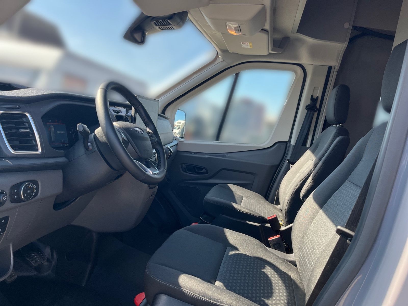 Fahrzeugabbildung Ford Matist XL