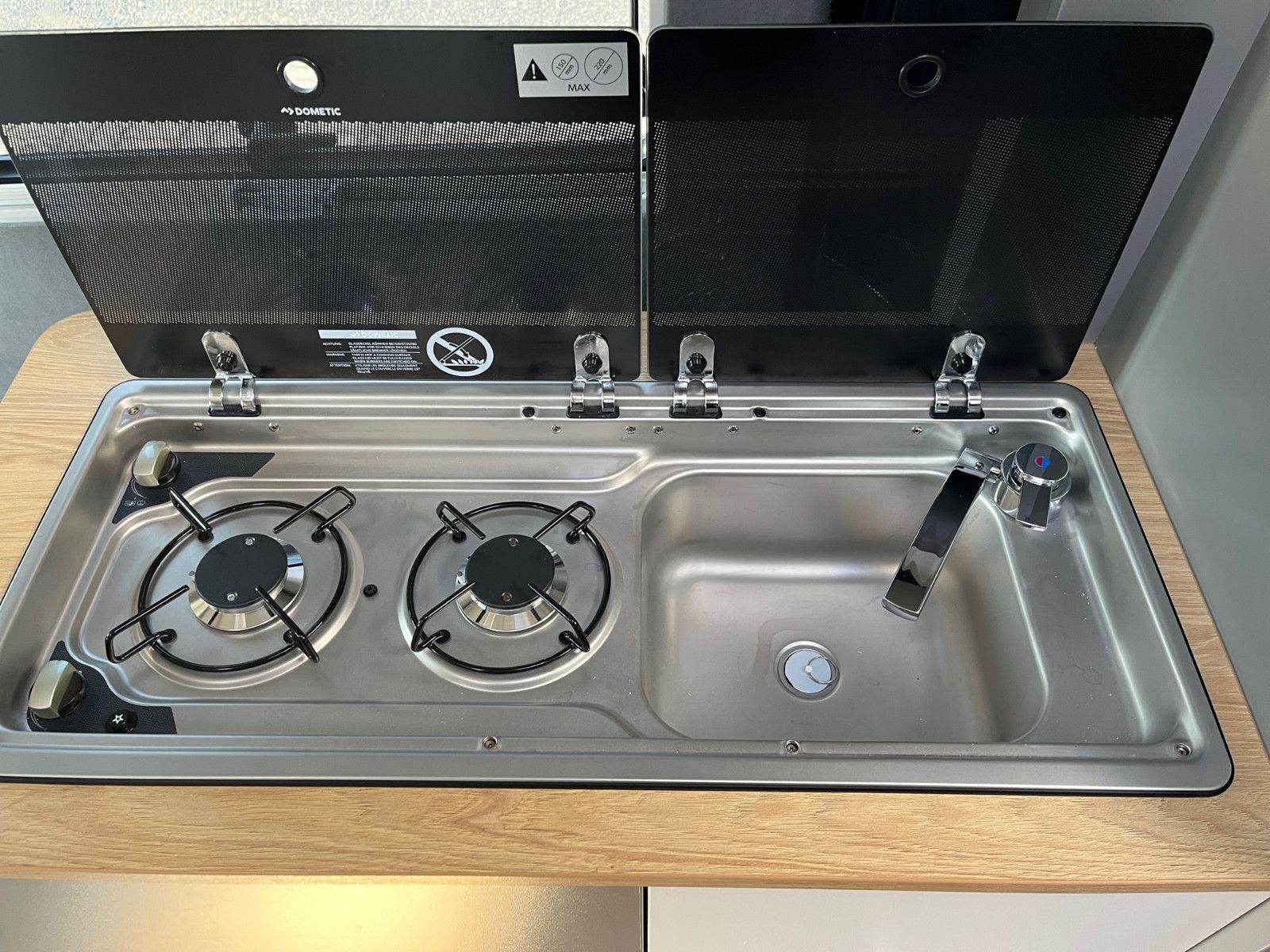 Fahrzeugabbildung Ford Matist XL