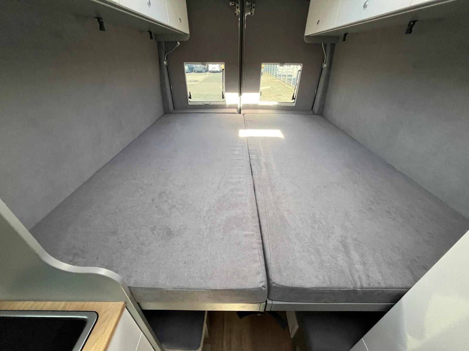 Fahrzeugabbildung Ford Matist XL