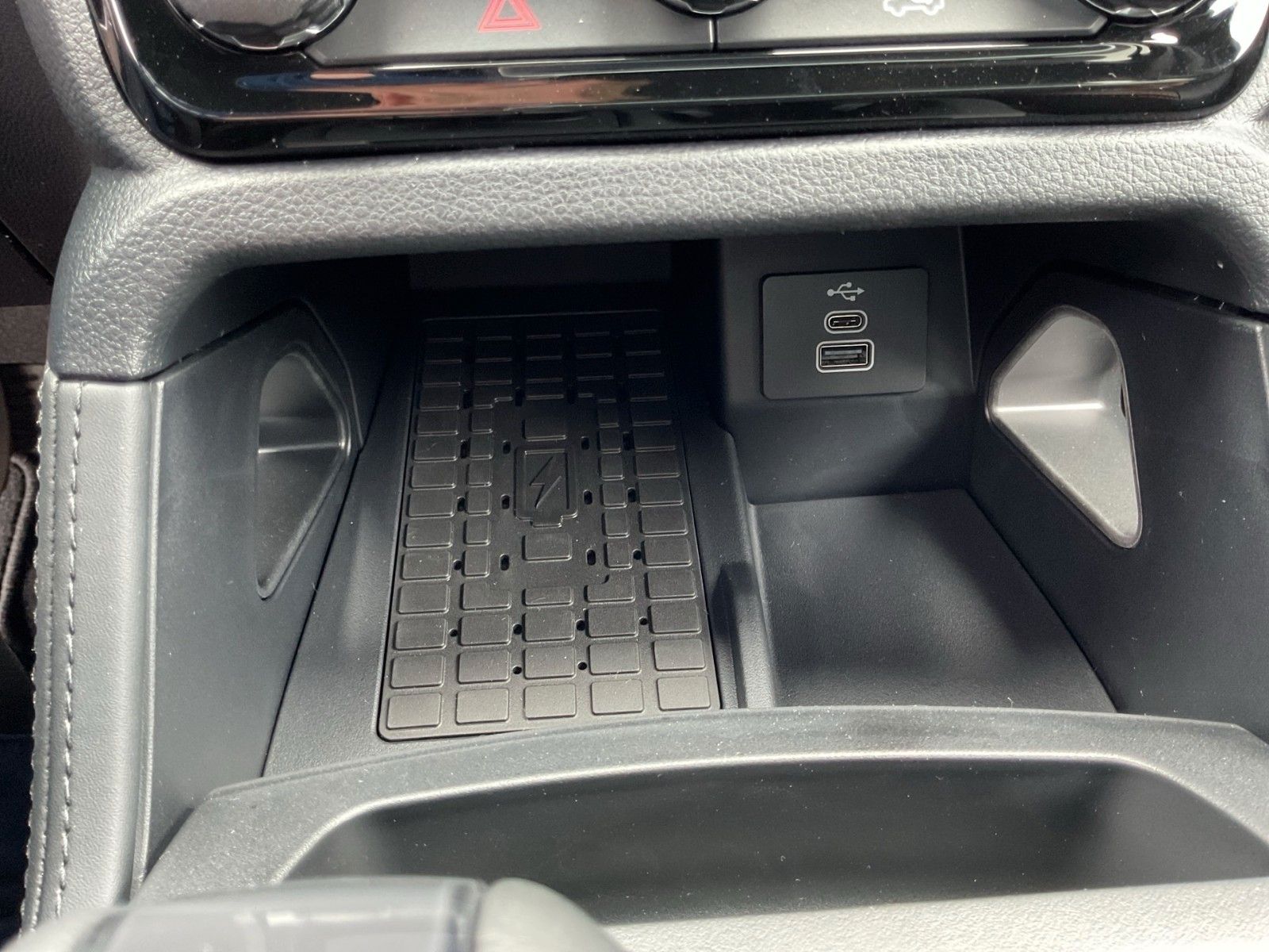 Fahrzeugabbildung Ford Ranger Wildtrak X e-4WD *Lagerfahrzeug*+ACC+B&O+