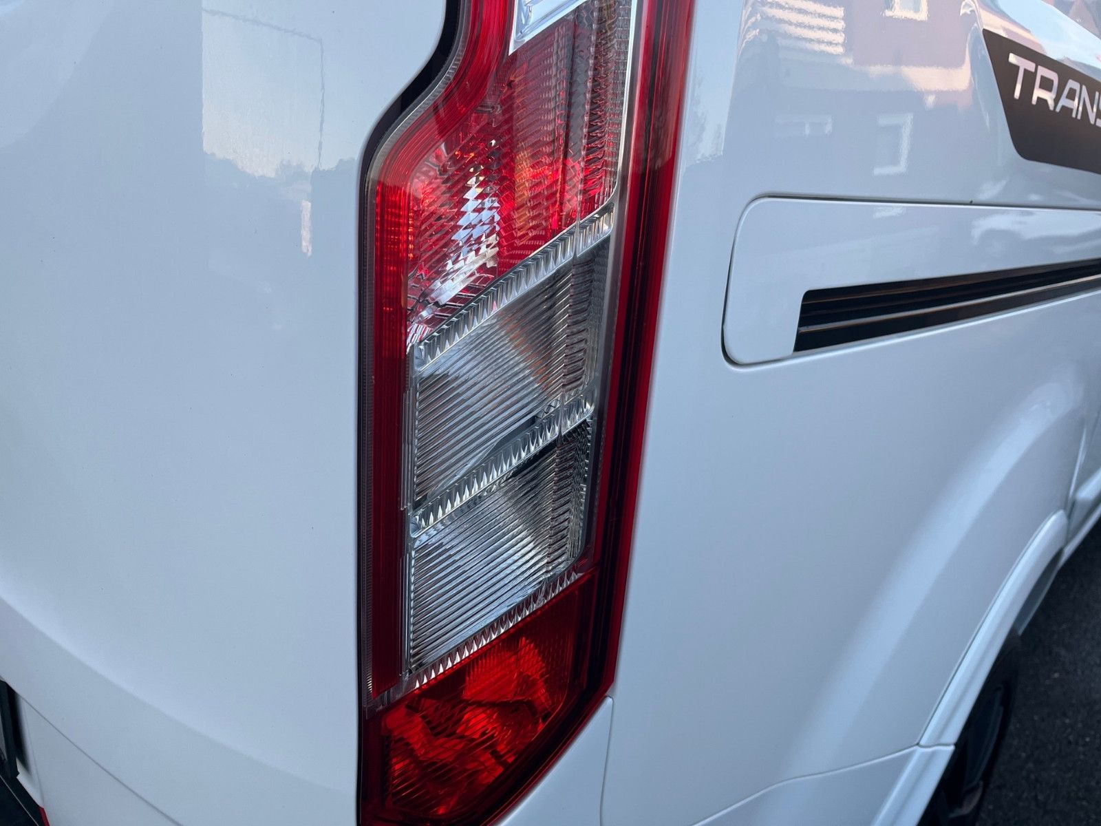 Fahrzeugabbildung Ford Transit Custom Kasten 310 L1 Sport