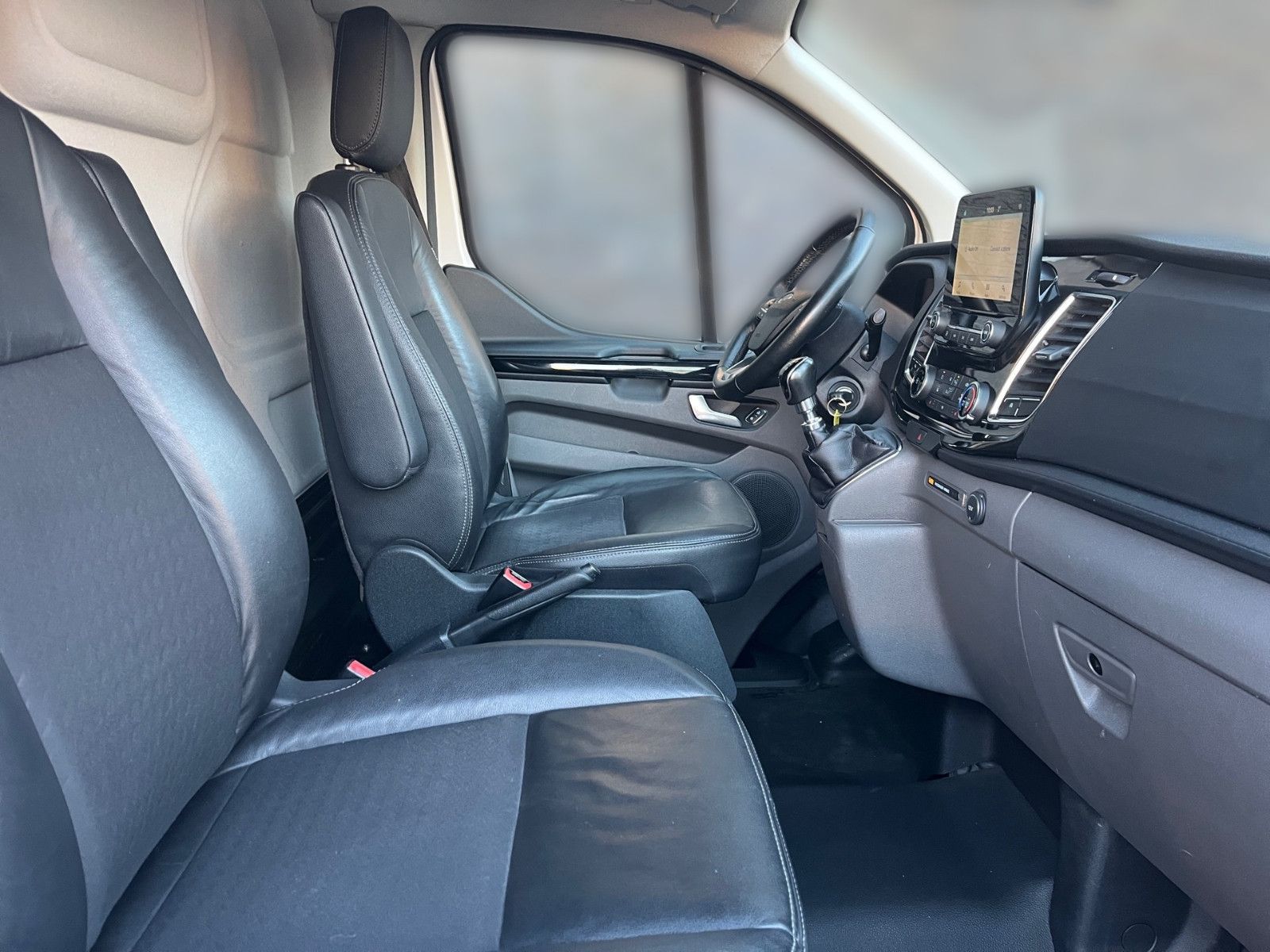 Fahrzeugabbildung Ford Transit Custom Kasten 310 L1 Sport