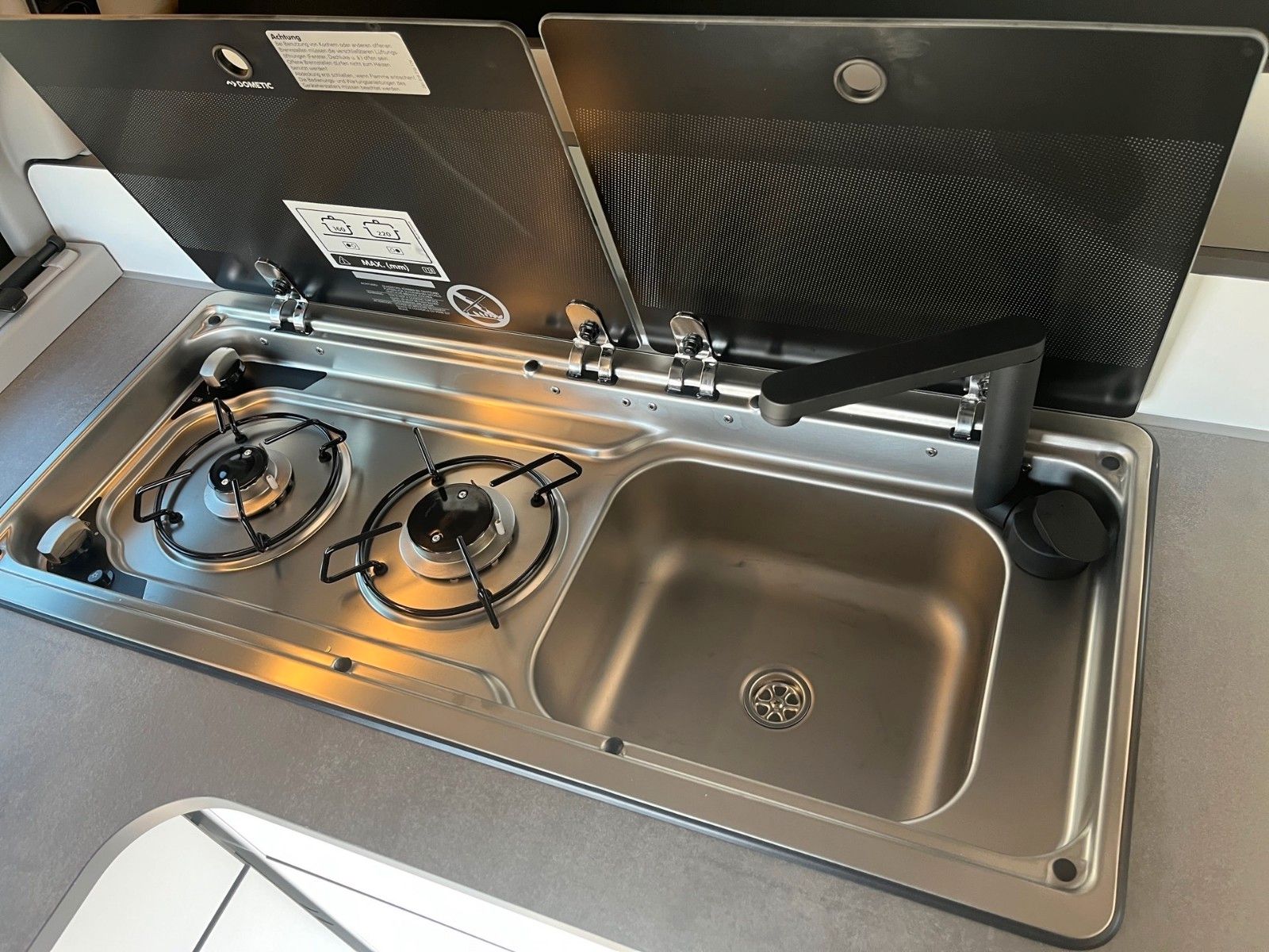 Fahrzeugabbildung Ford Nugget AD Titanium Allrad