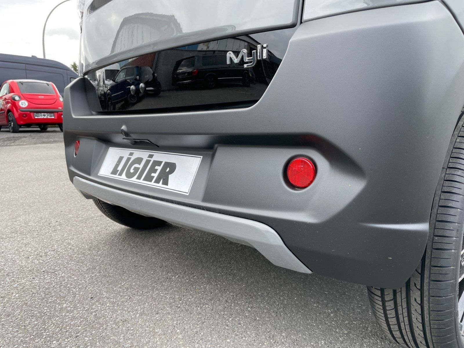 Fahrzeugabbildung Ligier Myli R.ebel