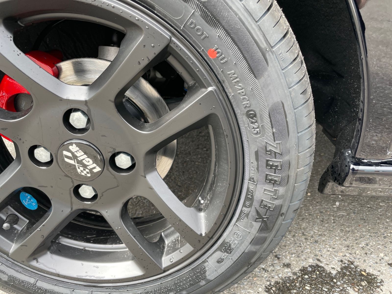 Fahrzeugabbildung Ligier Myli I.deal