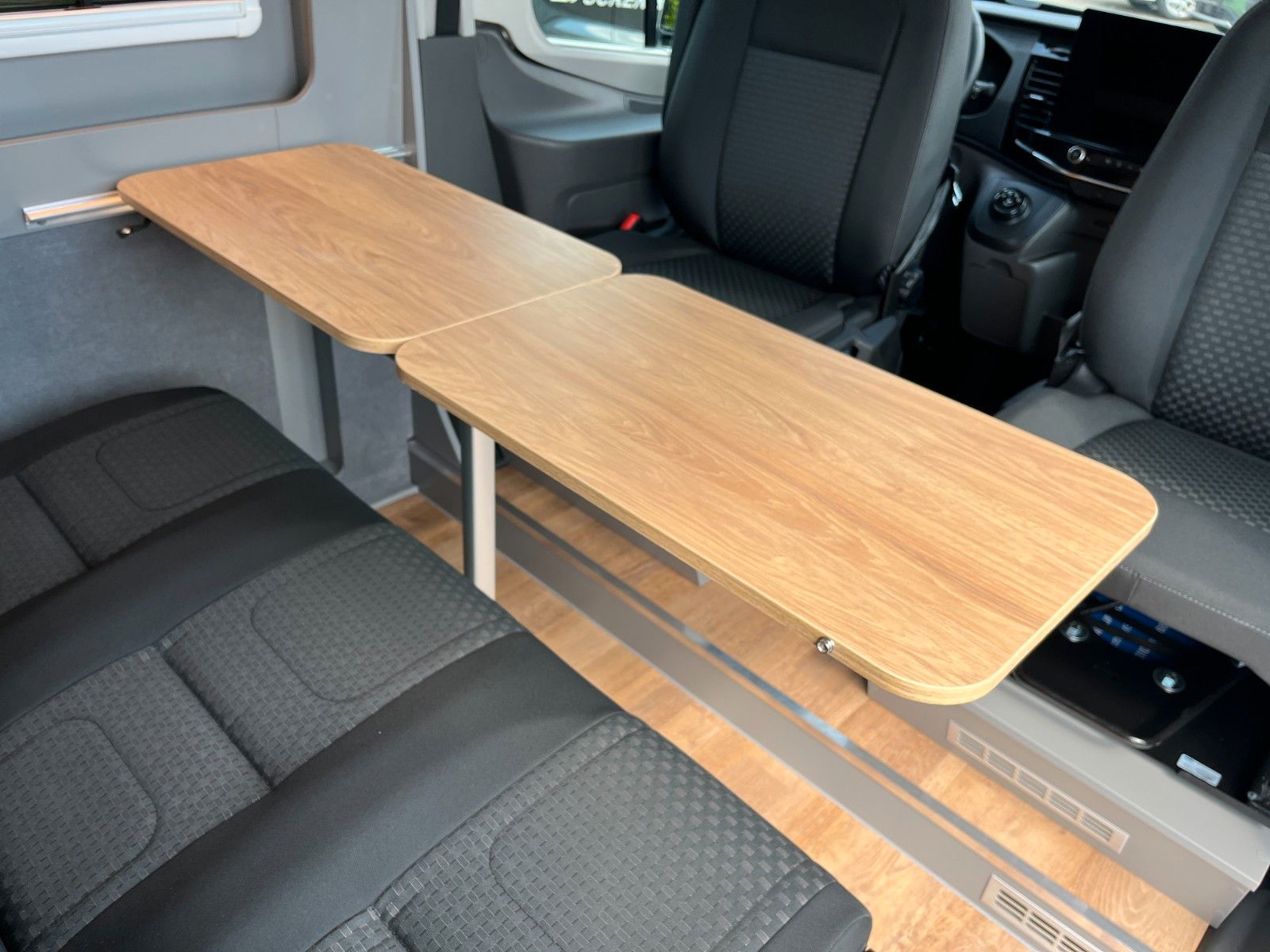 Fahrzeugabbildung Ford MATIST Family XL