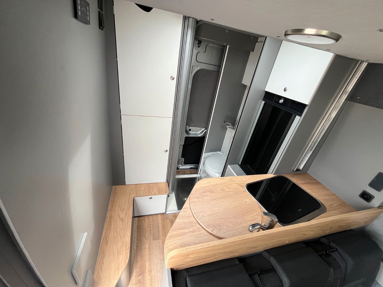 Fahrzeugabbildung Ford MATIST Family L Modell 26 OFFROAD Paket