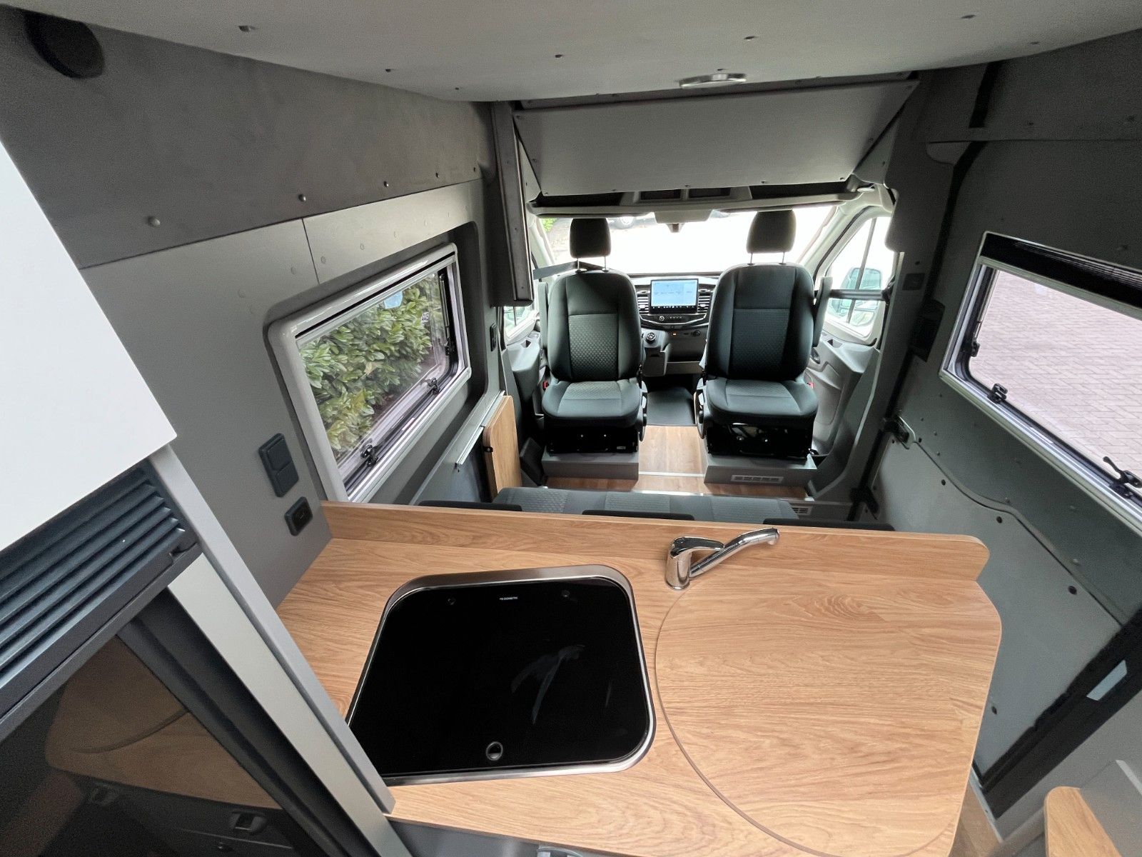 Fahrzeugabbildung Ford MATIST Family L Modell 26 OFFROAD Paket