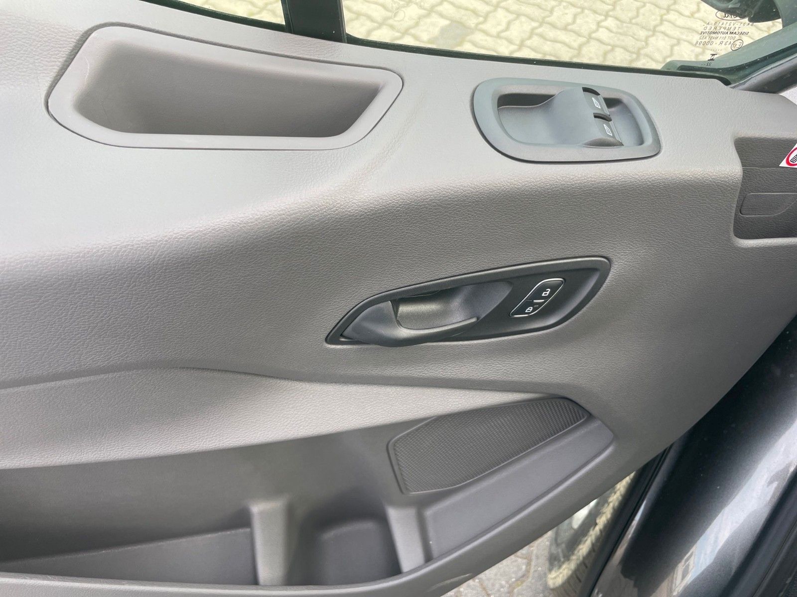 Fahrzeugabbildung Ford E-Transit 390 L3 H3 Kastenwagen Trend