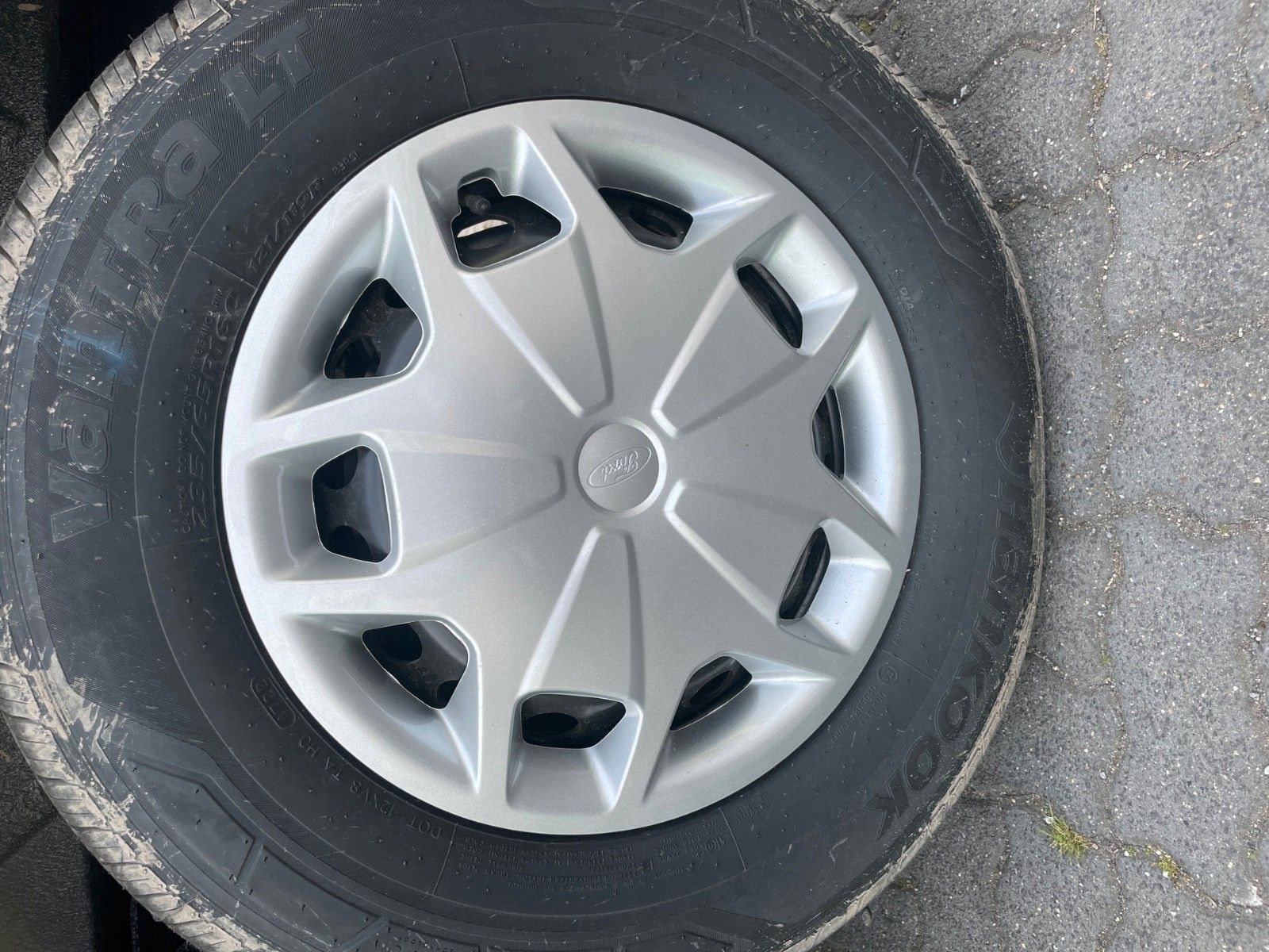 Fahrzeugabbildung Ford E-Transit 390 L3 H3 Kastenwagen Trend