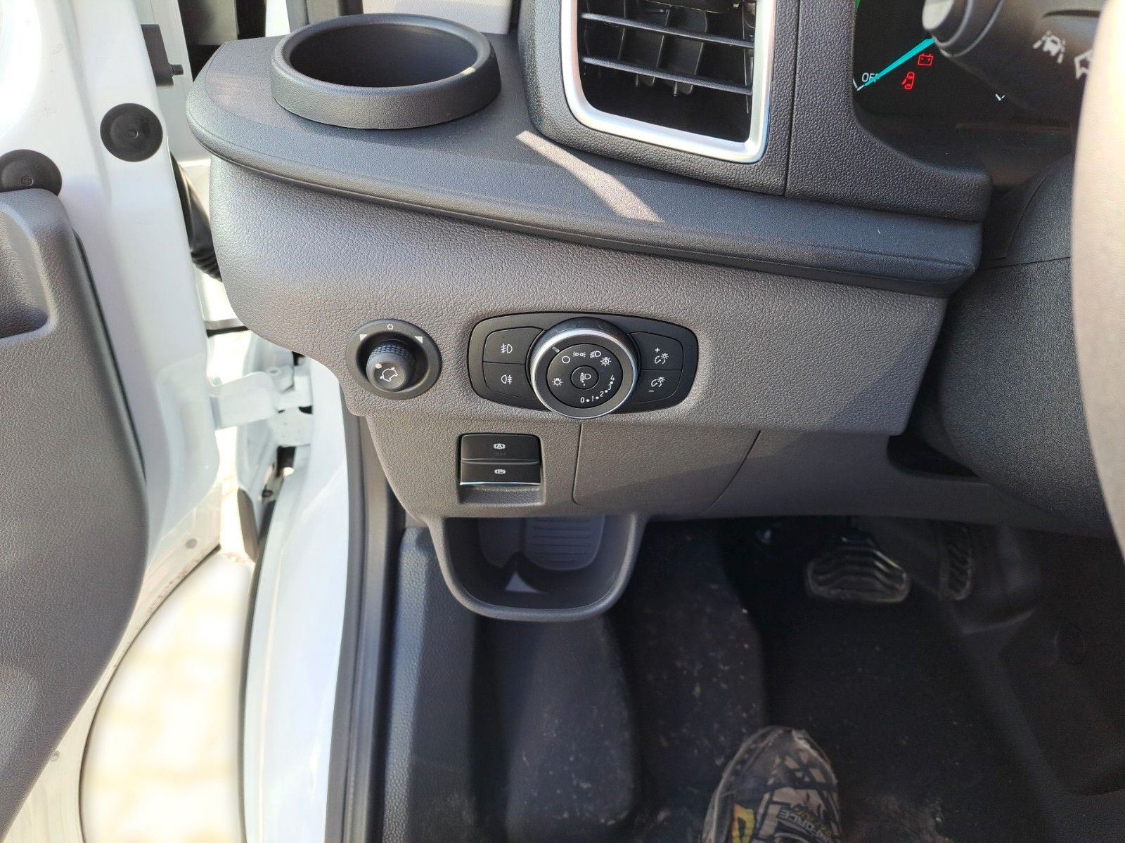Fahrzeugabbildung Ford E-Transit Kasten 350 L3 H2 Trend