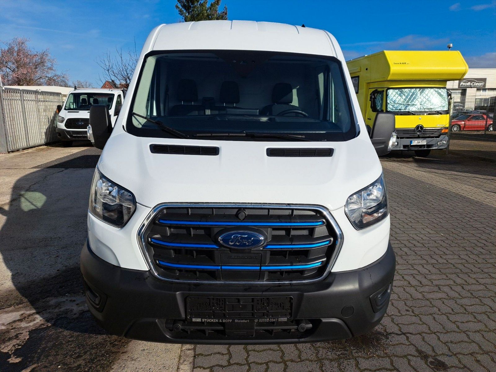 Fahrzeugabbildung Ford E-Transit Kasten 350 L3 H2 Trend