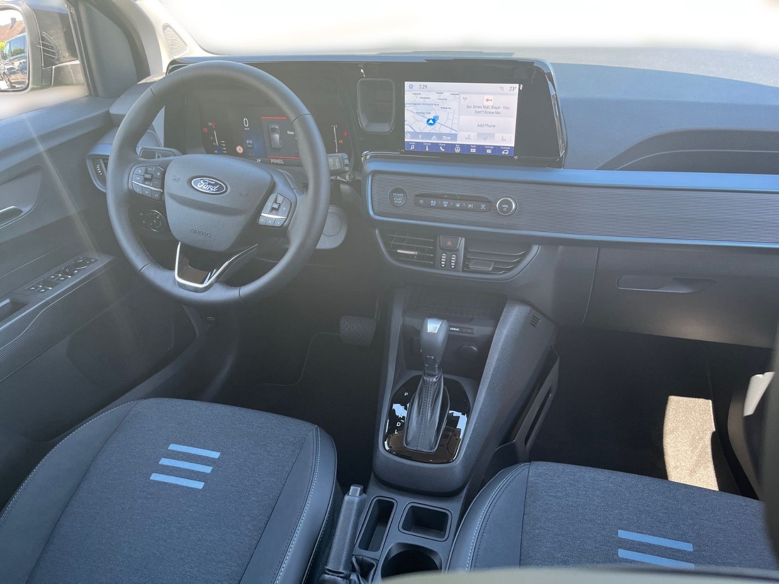 Fahrzeugabbildung Ford Tourneo Courier Active