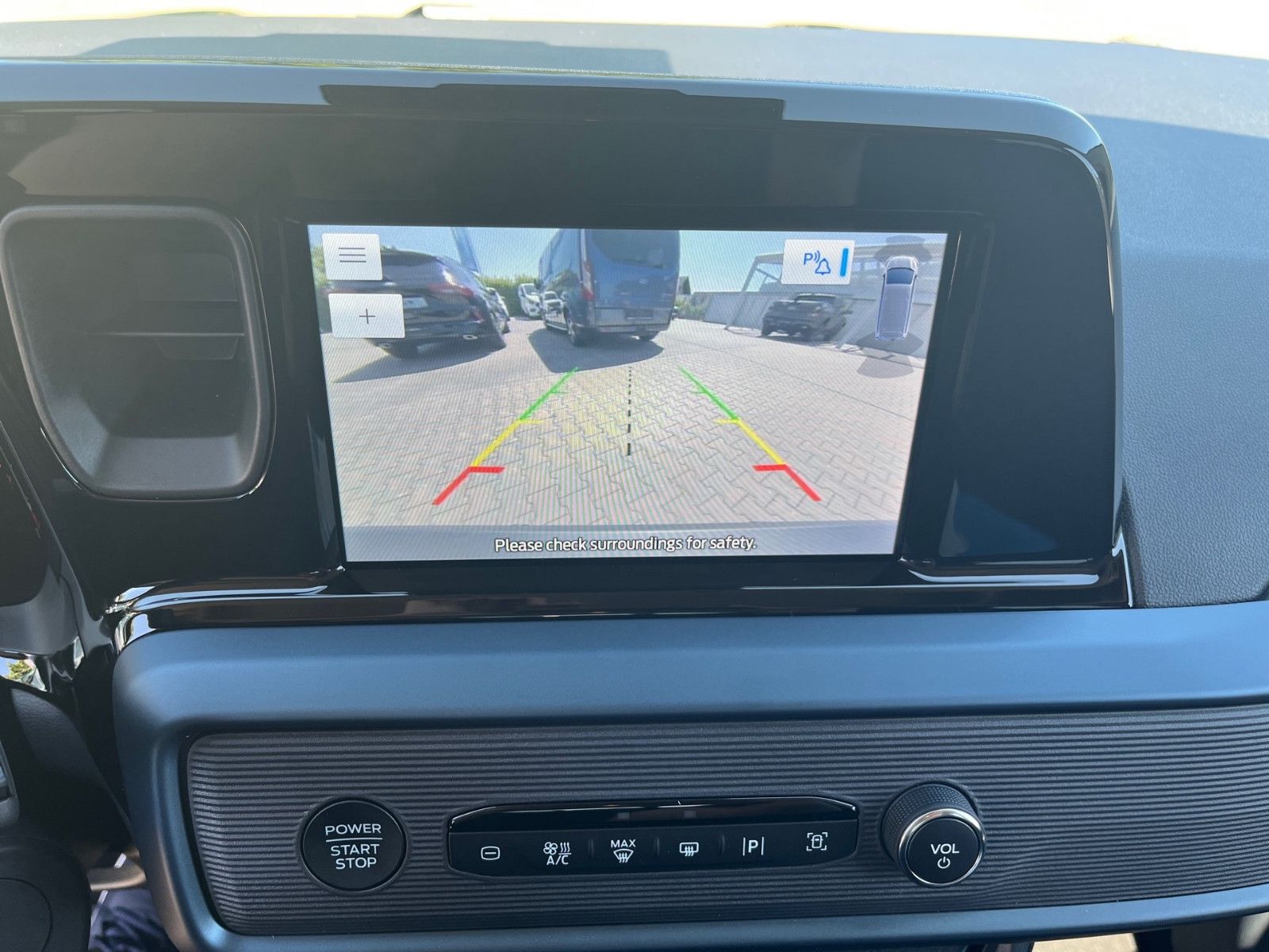 Fahrzeugabbildung Ford Tourneo Courier Active