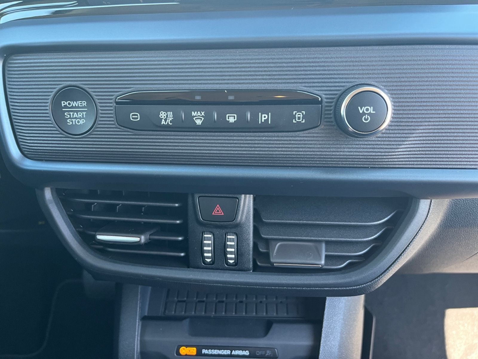 Fahrzeugabbildung Ford Tourneo Courier Active