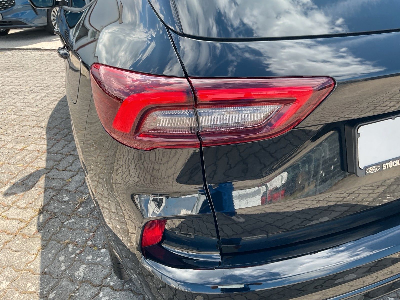 Fahrzeugabbildung Ford Kuga 2.5 PHEV ST-Line X+Panorama+Matrix-LED+AHK+