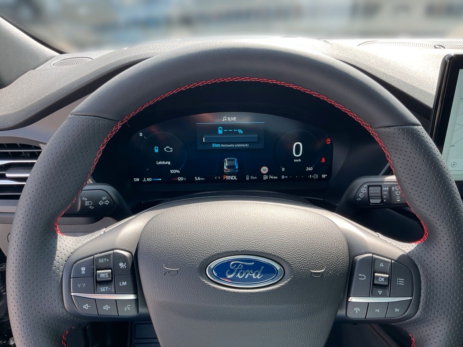 Fahrzeugabbildung Ford Kuga 2.5 PHEV ST-Line X+Panorama+Matrix-LED+AHK+