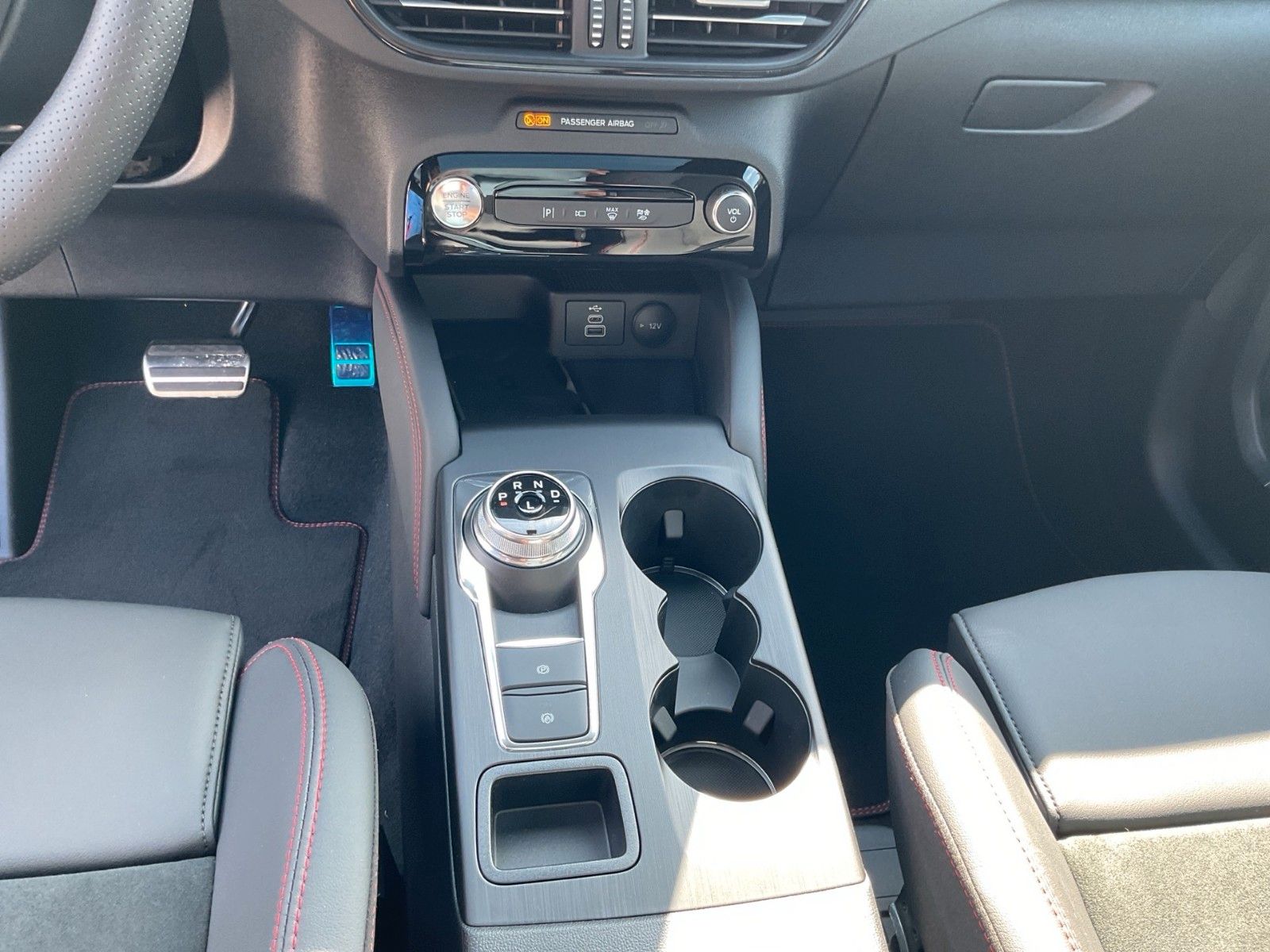 Fahrzeugabbildung Ford Kuga 2.5 PHEV ST-Line X+Panorama+Matrix-LED+AHK+